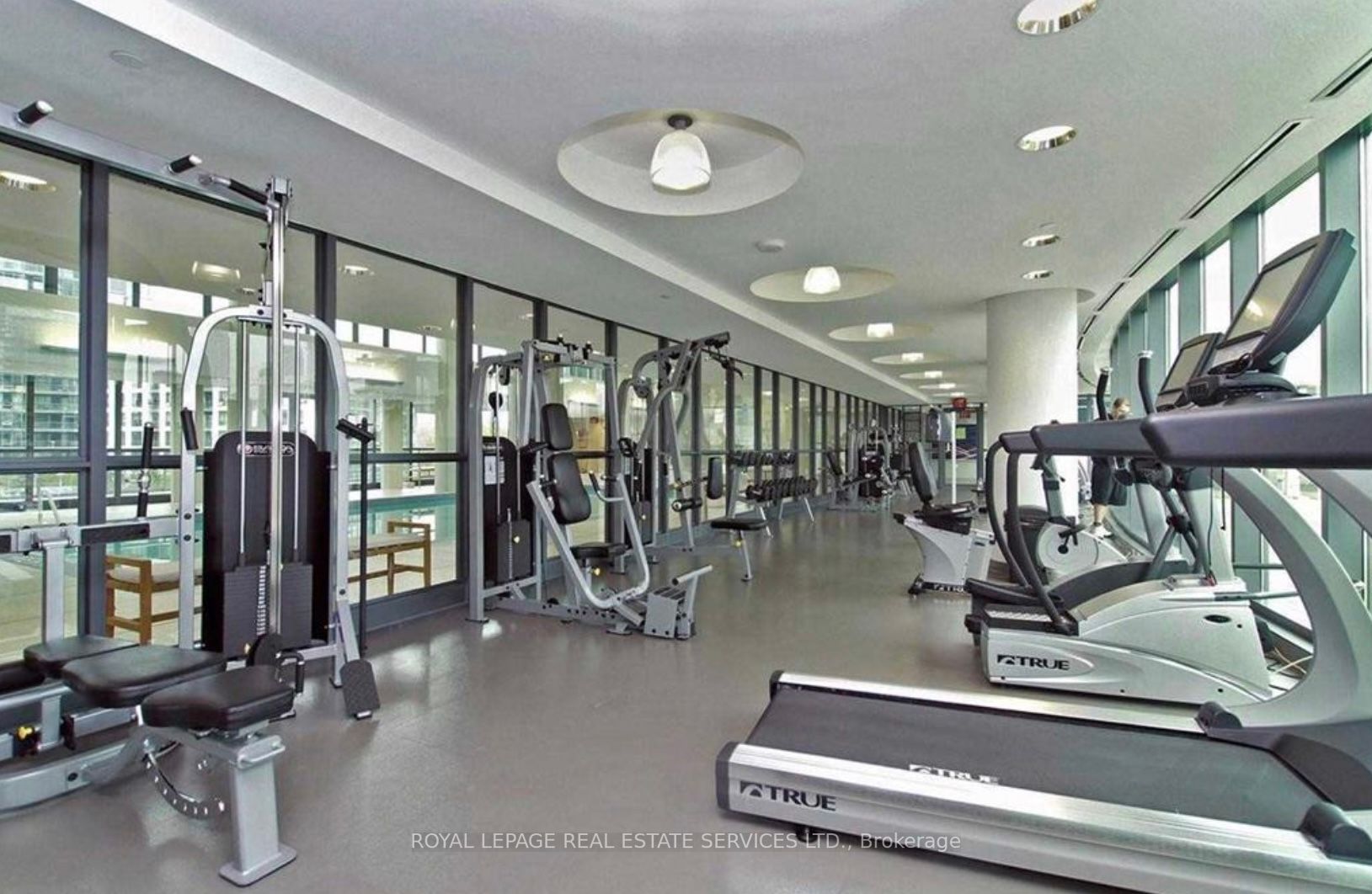 215 Fort York Blvd, #1303