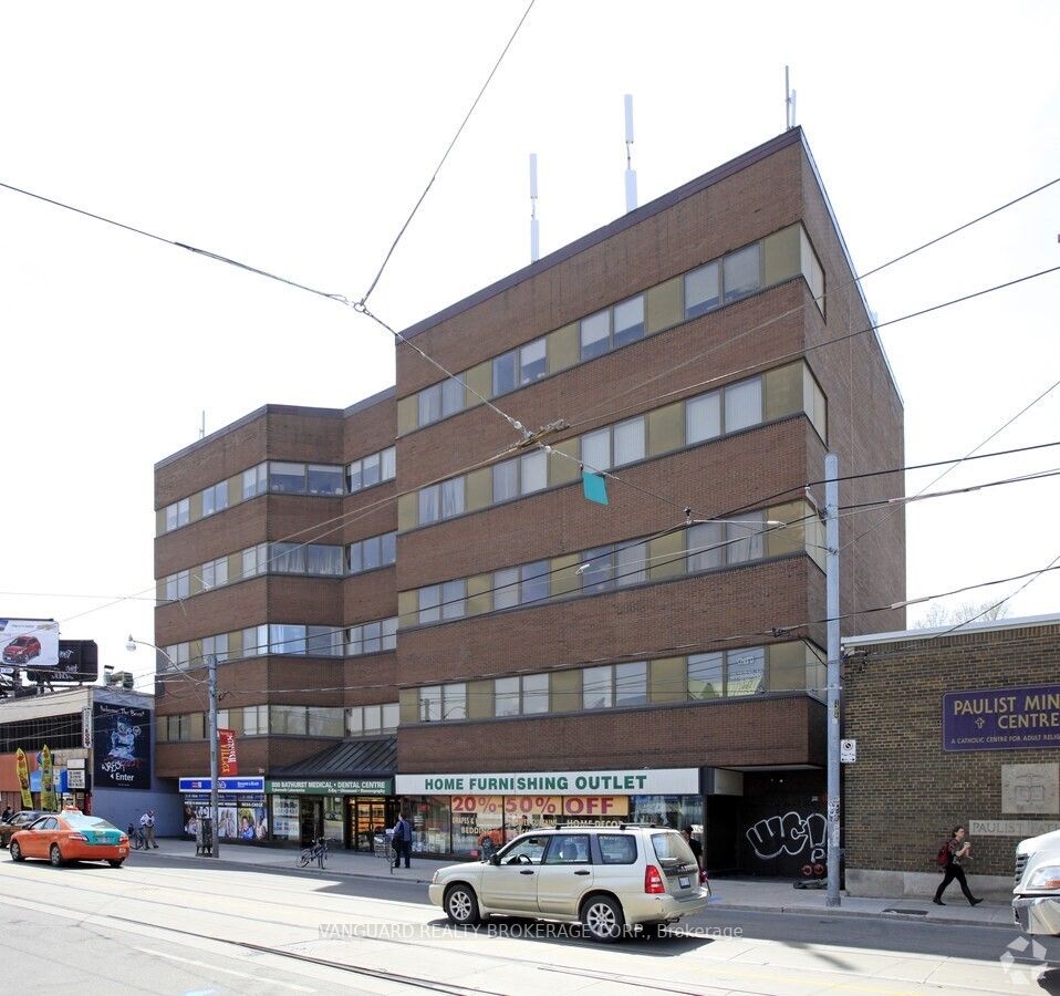 800 Bathurst St, #101