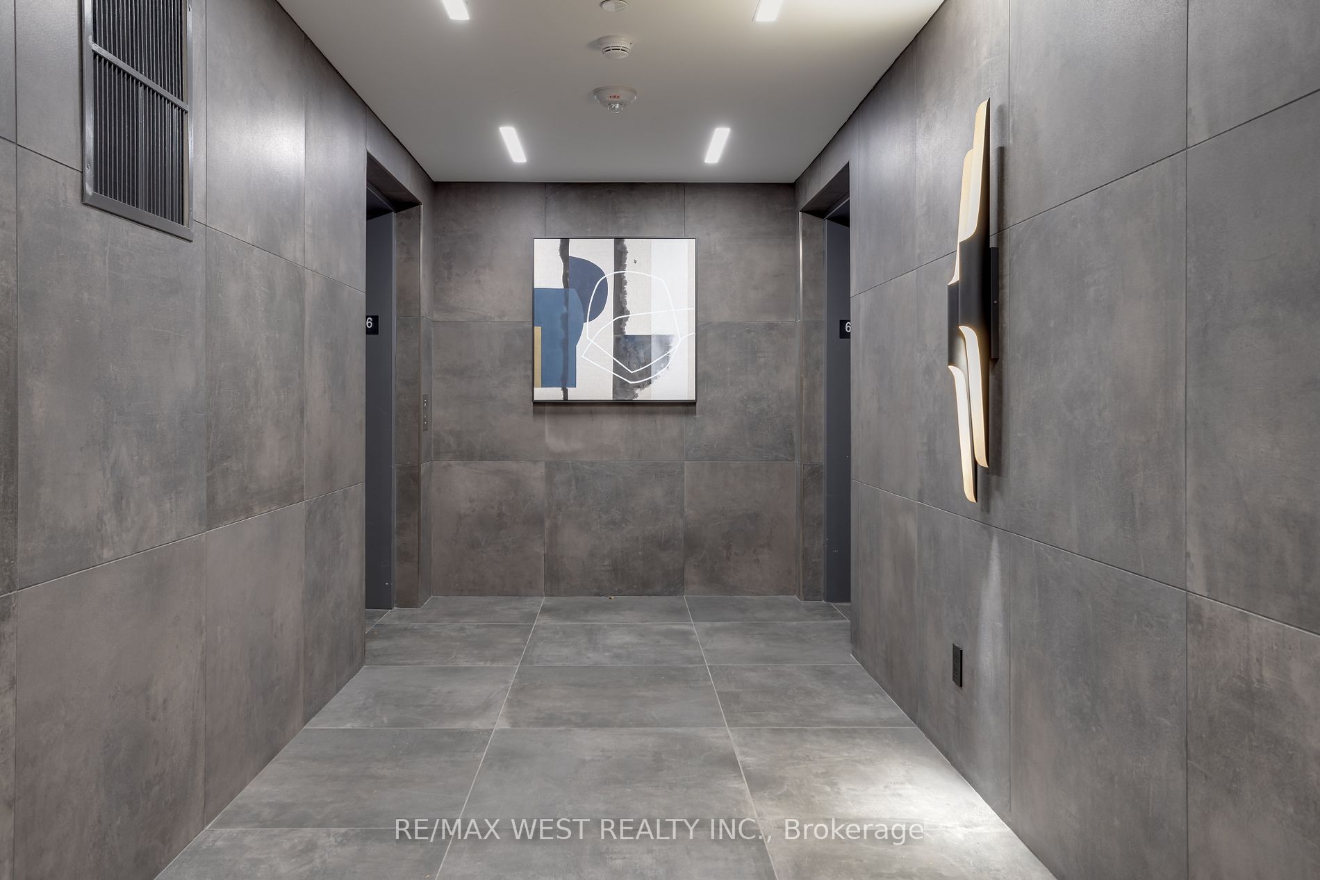 223 St. Clair Ave W, #613