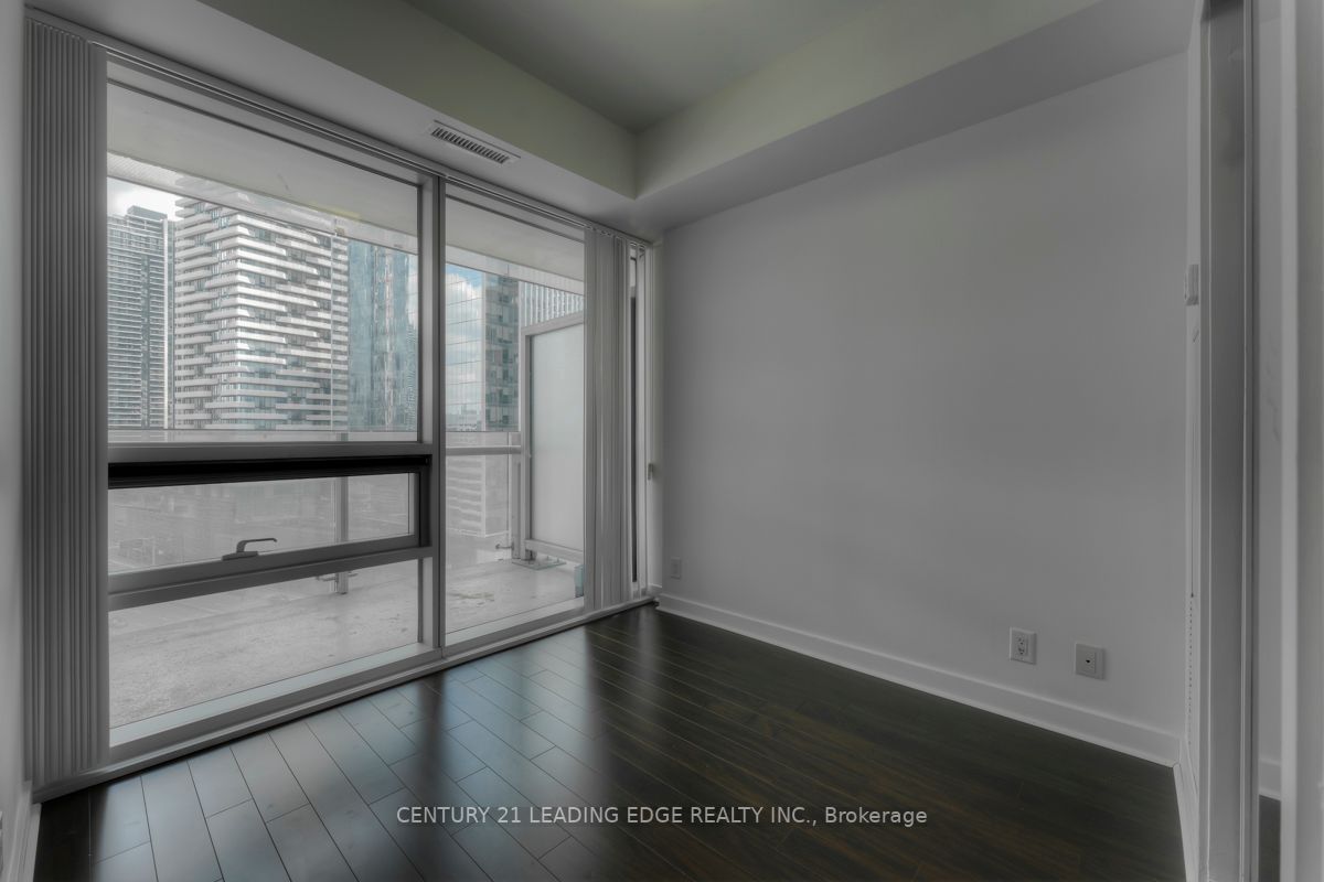 12 York St, #1210