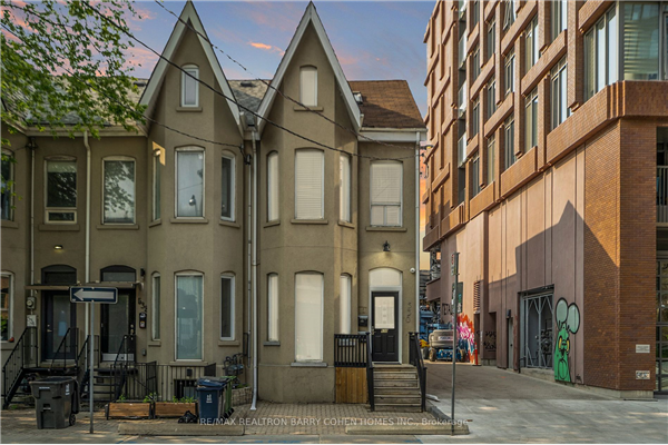 530 Richmond St W, Toronto