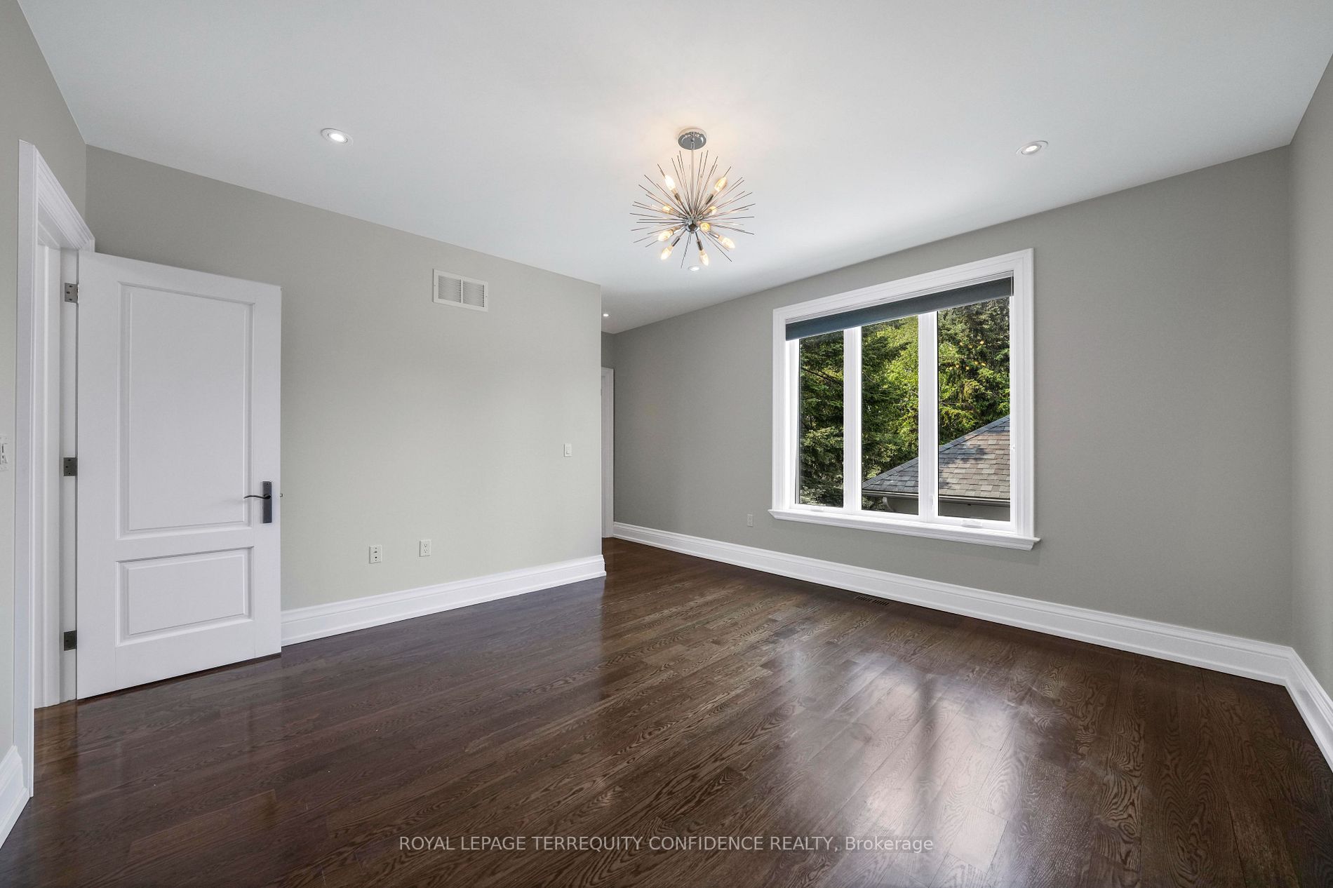 18 Viamede Crescent