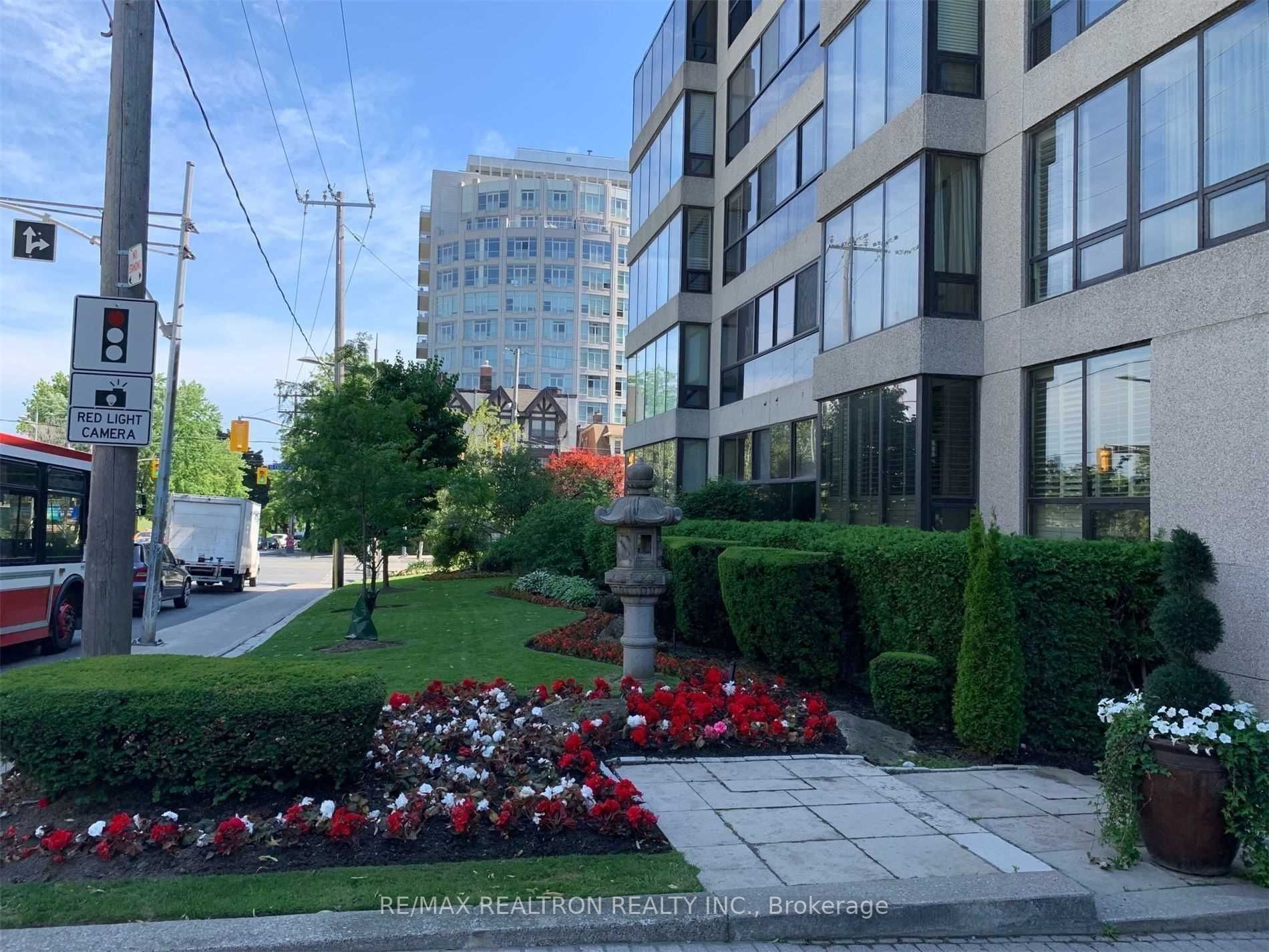 342 Spadina Road #301