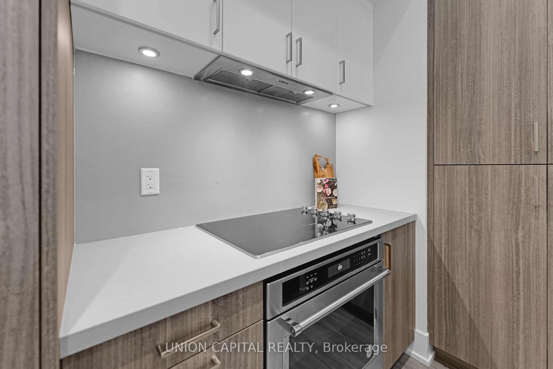 25 Adra Grado Way, #112