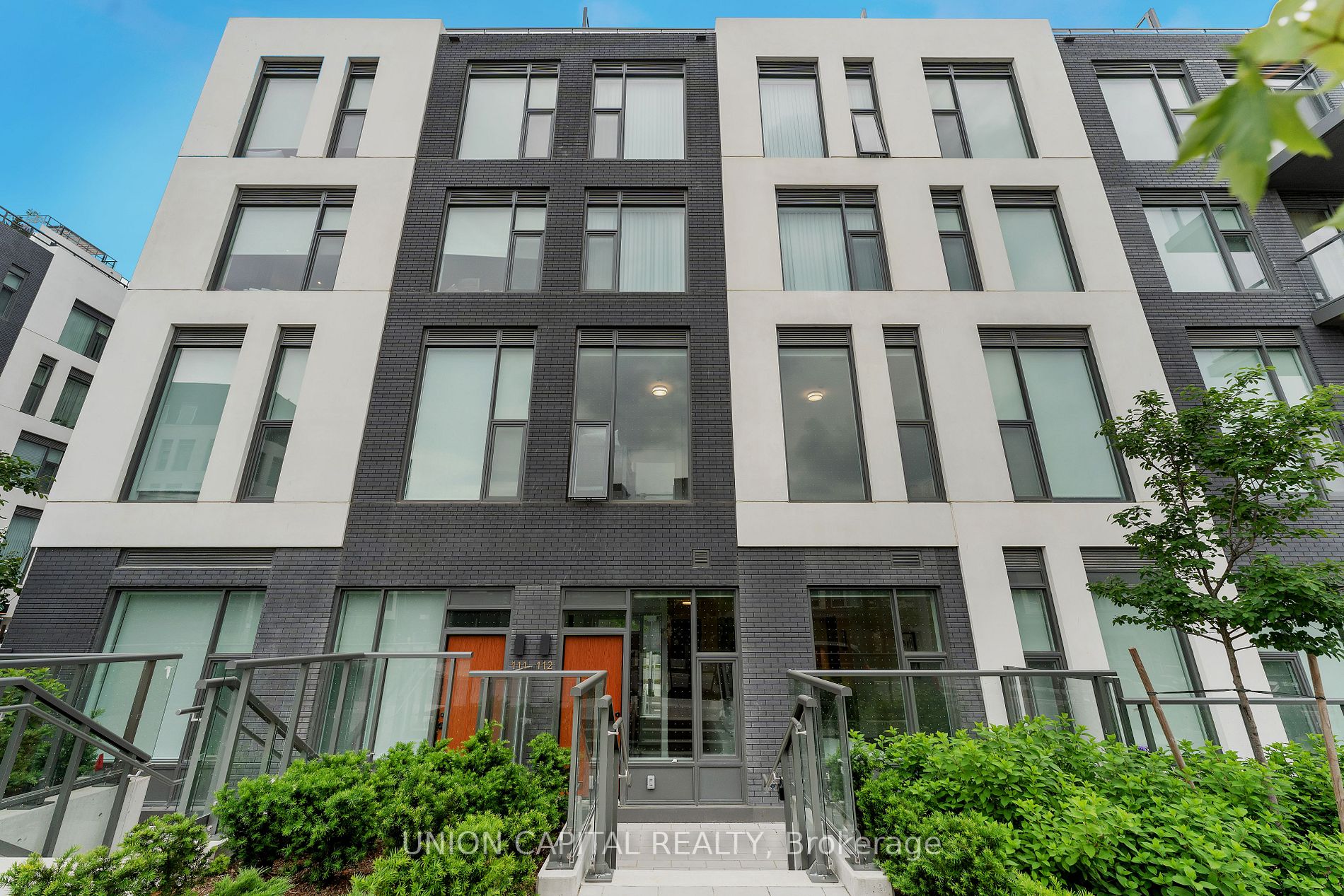 25 Adra Grado Way, #112