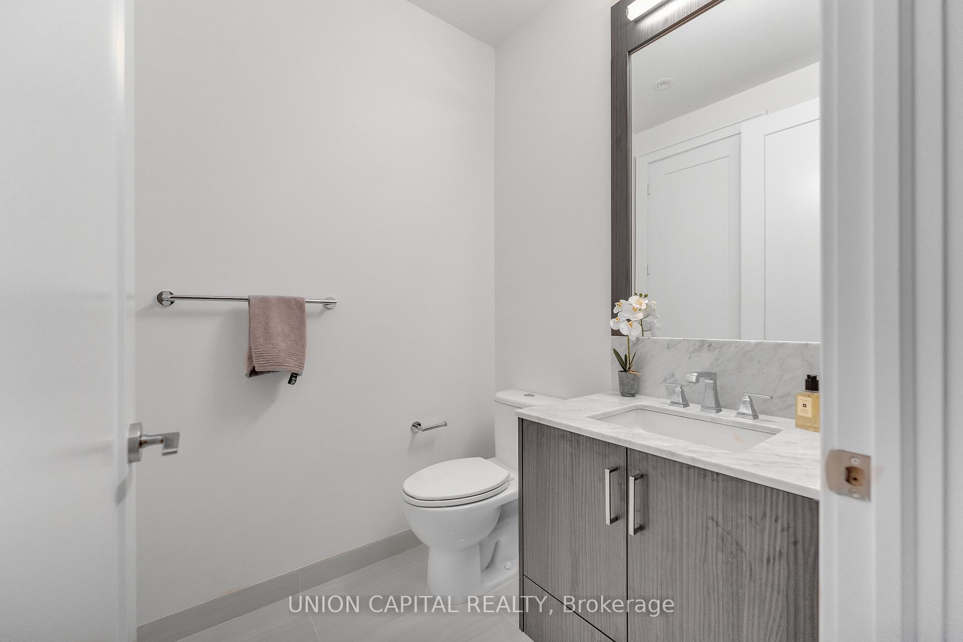 25 Adra Grado Way, #112