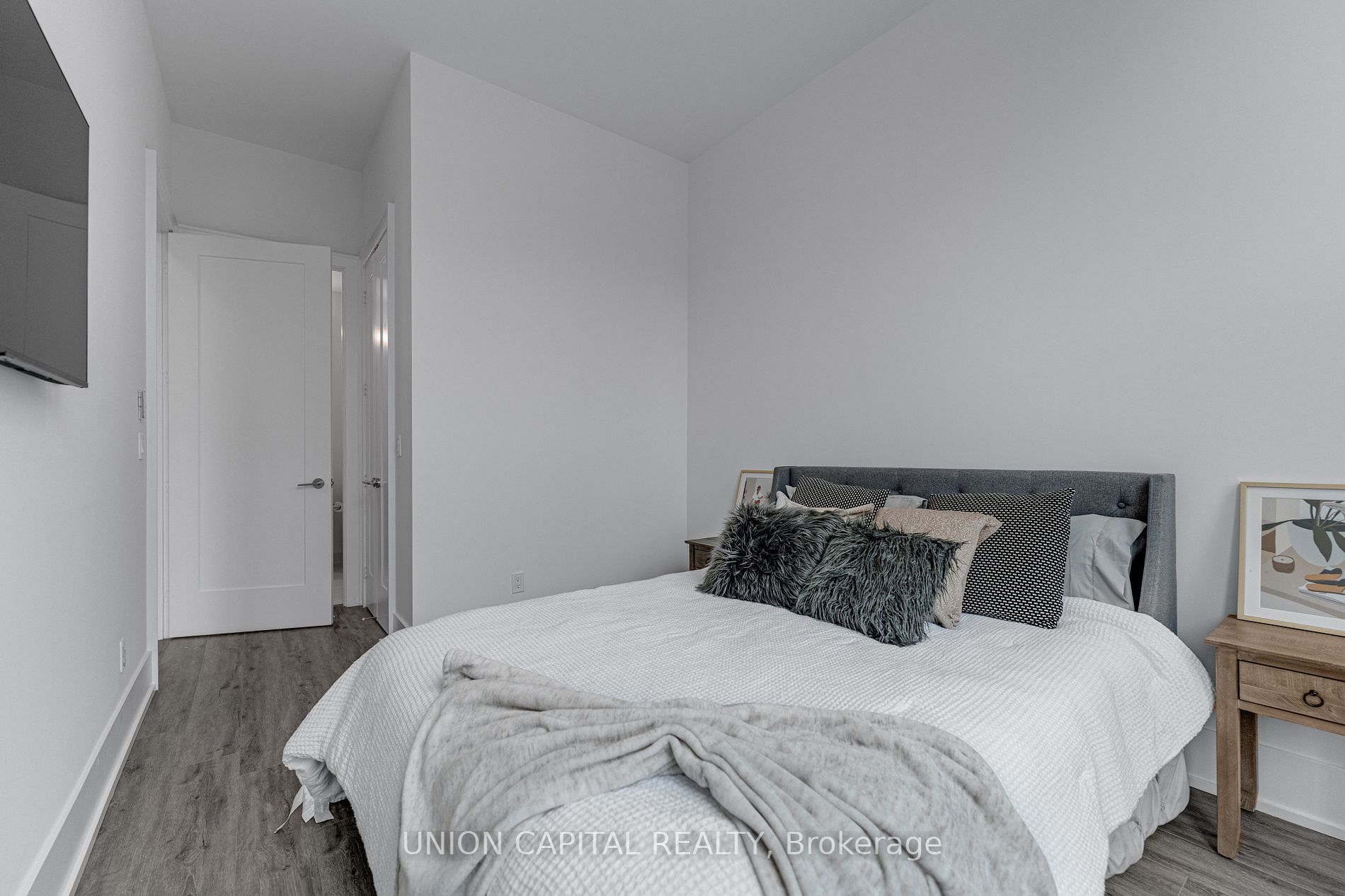 25 Adra Grado Way, #112