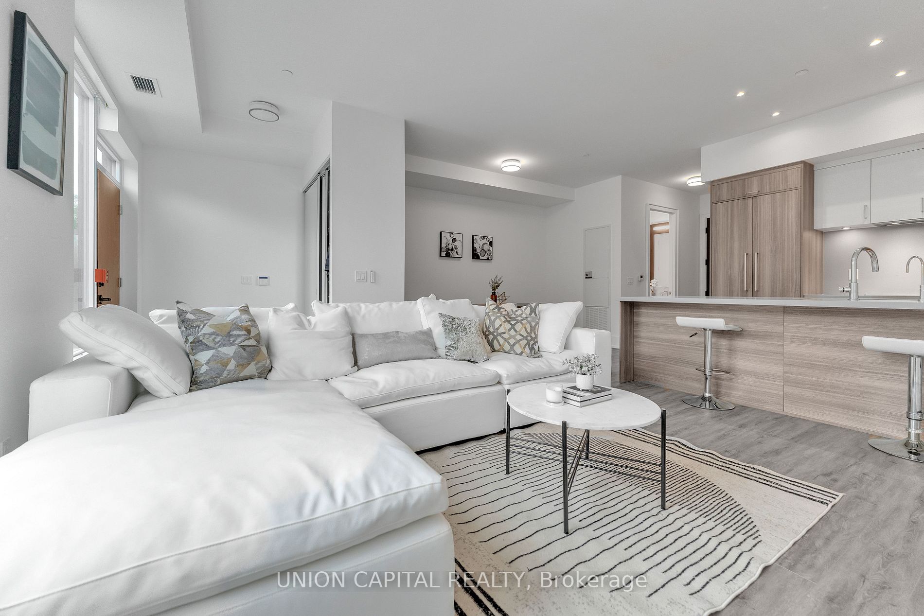 25 Adra Grado Way, #112