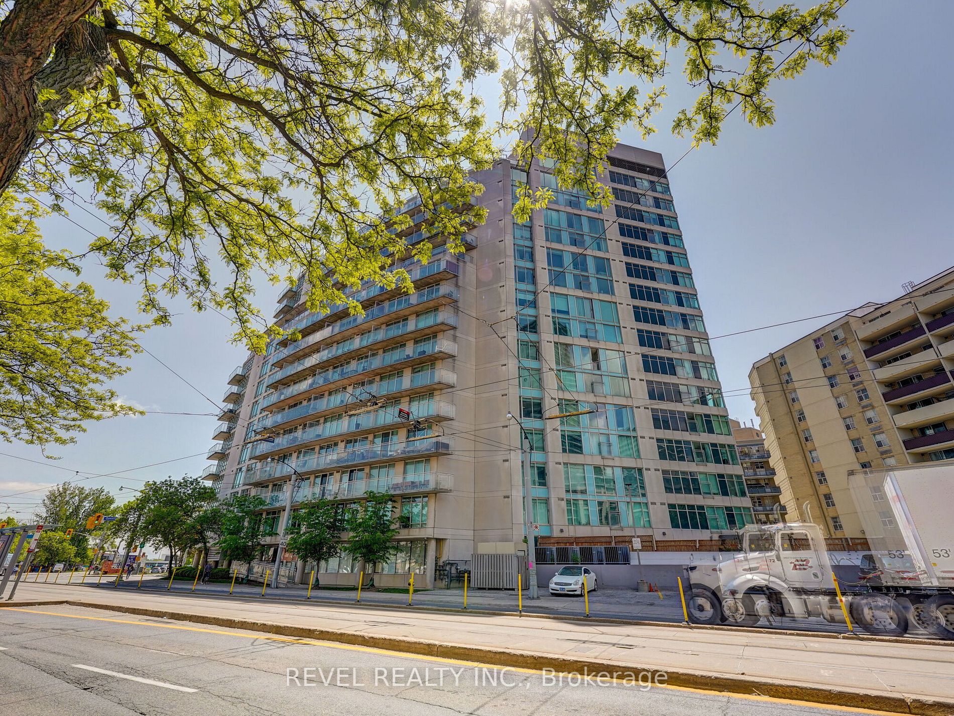 650 Queens Quay W, #1706