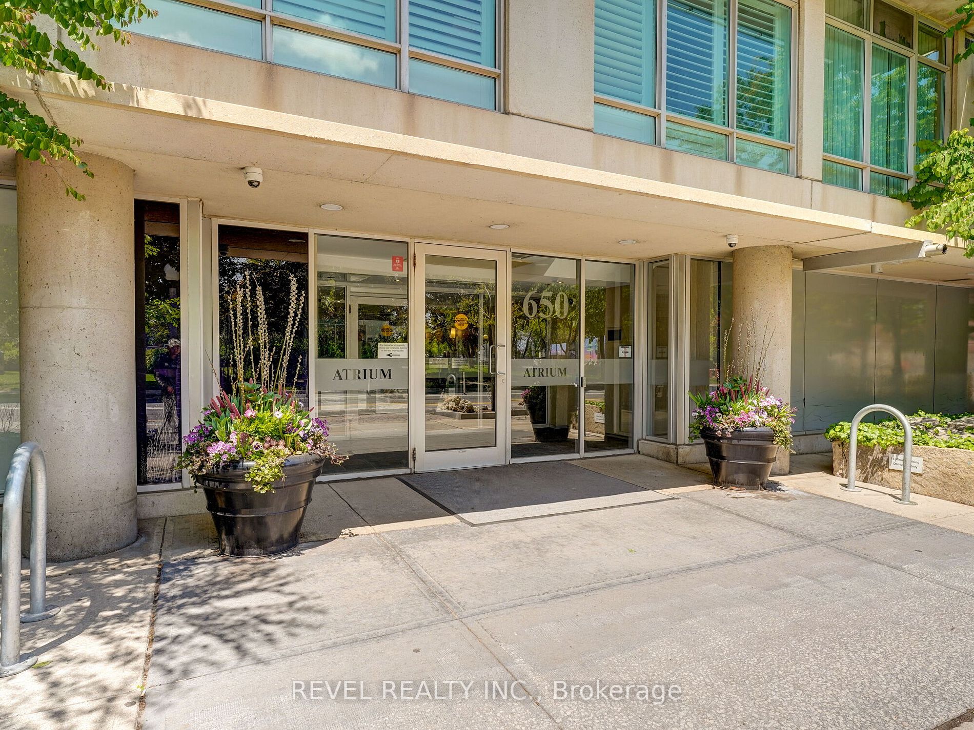 650 Queens Quay W, #1706