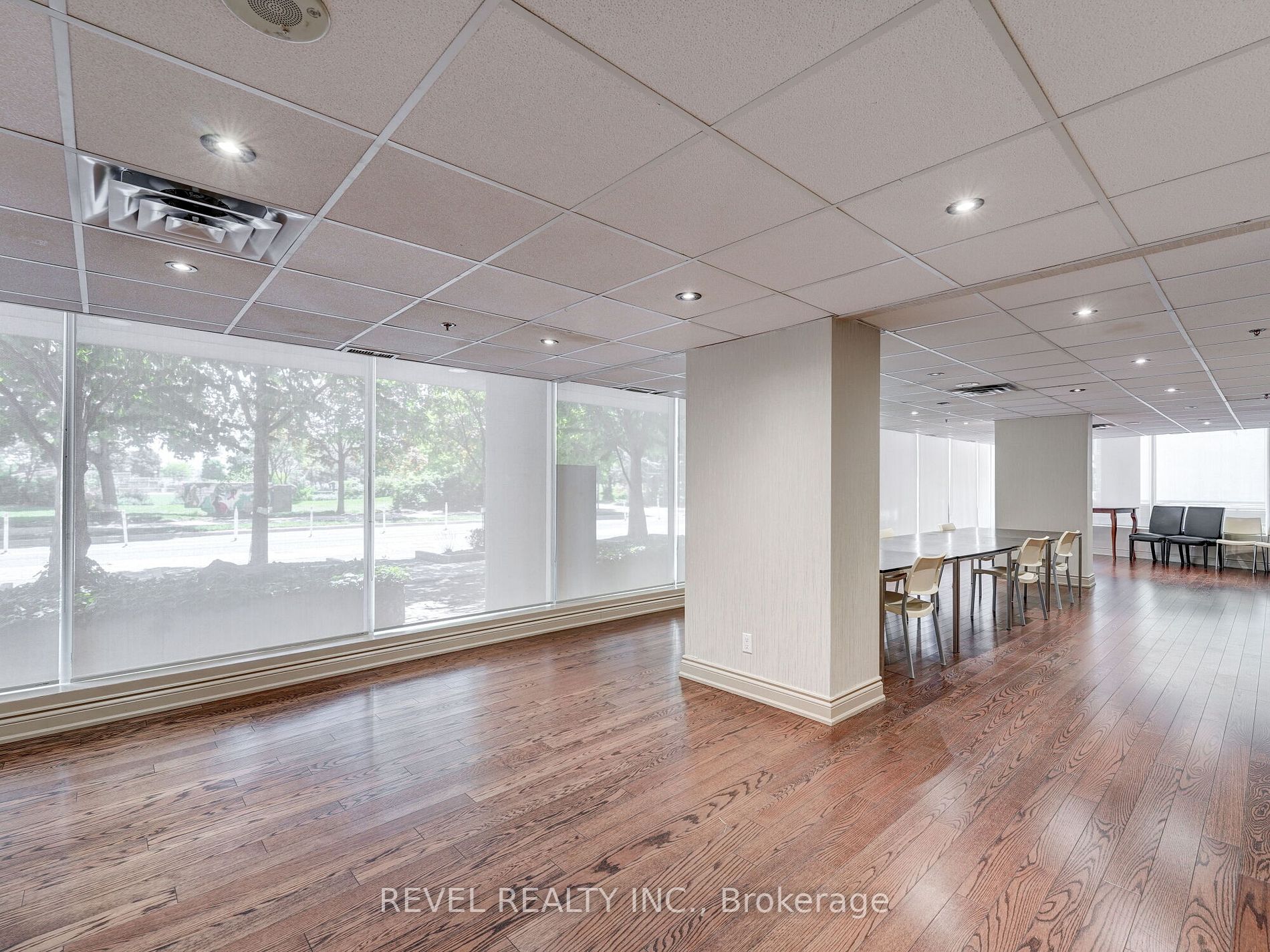 650 Queens Quay W, #1706