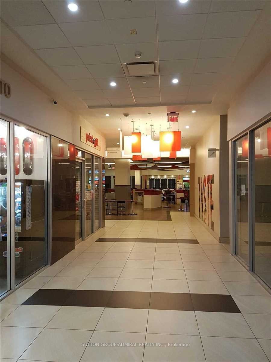 384 Yonge St, #92