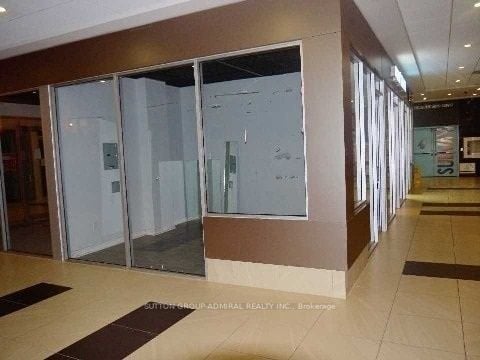 384 Yonge St, #94