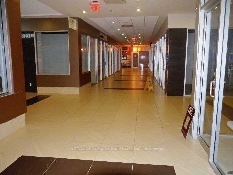 384 Yonge St, #94