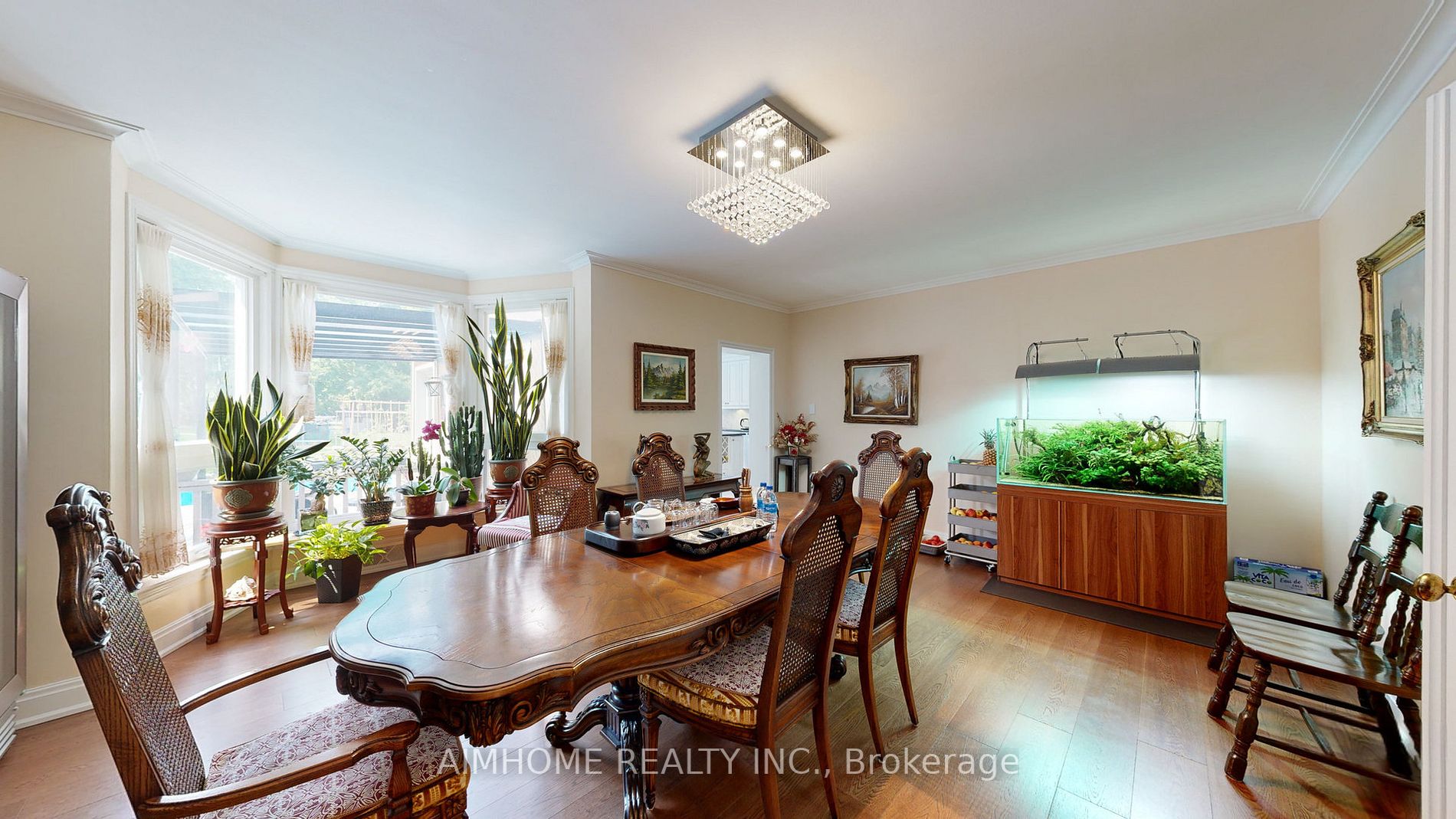 4 Valleyanna Dr