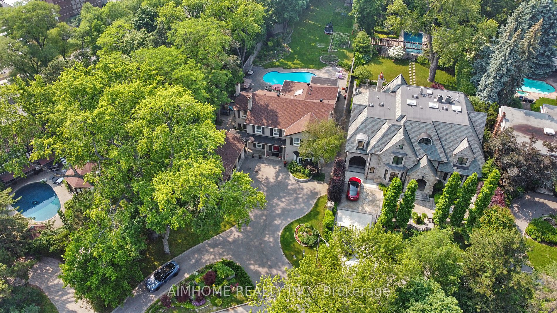 4 Valleyanna Dr