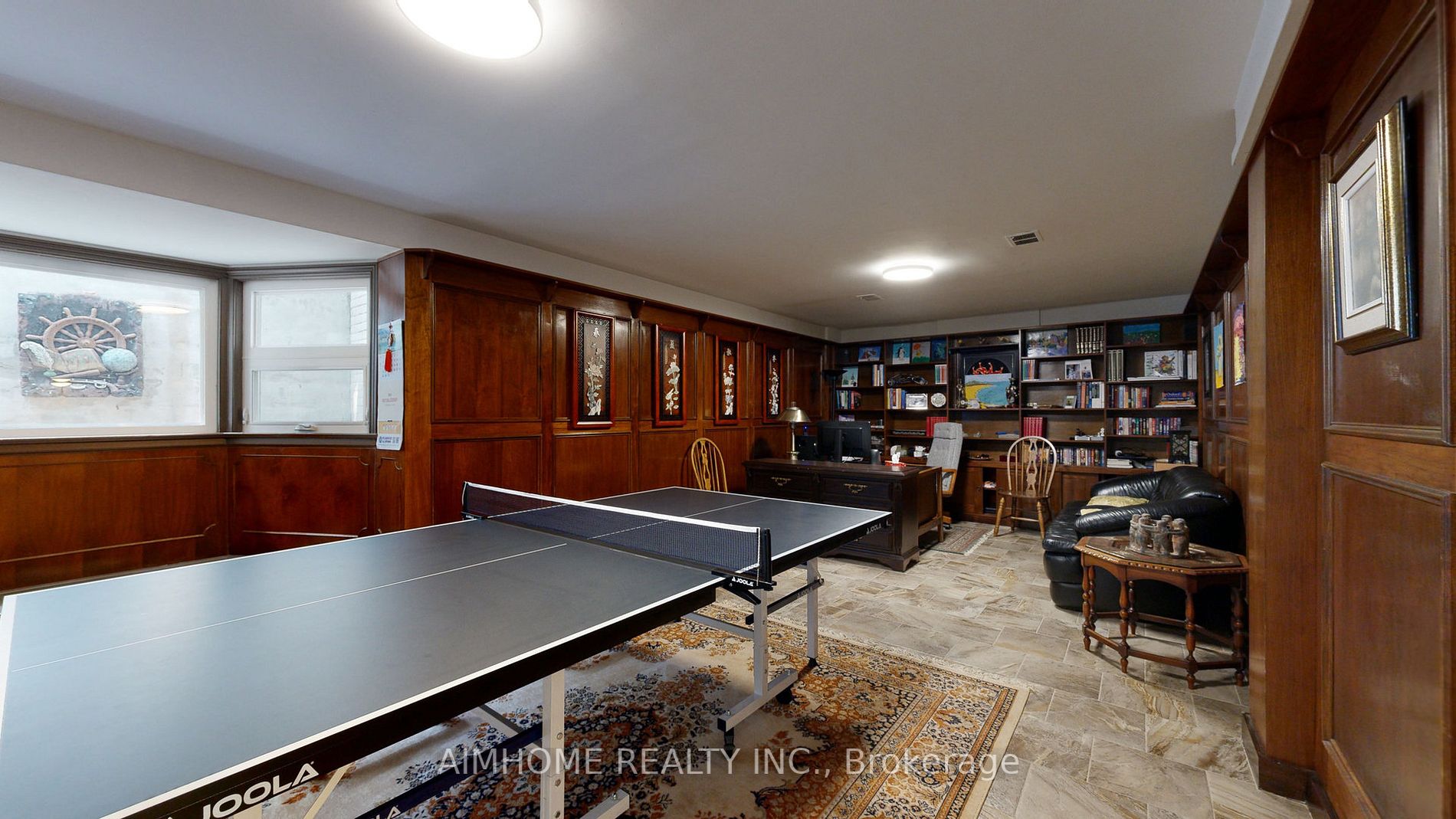4 Valleyanna Dr
