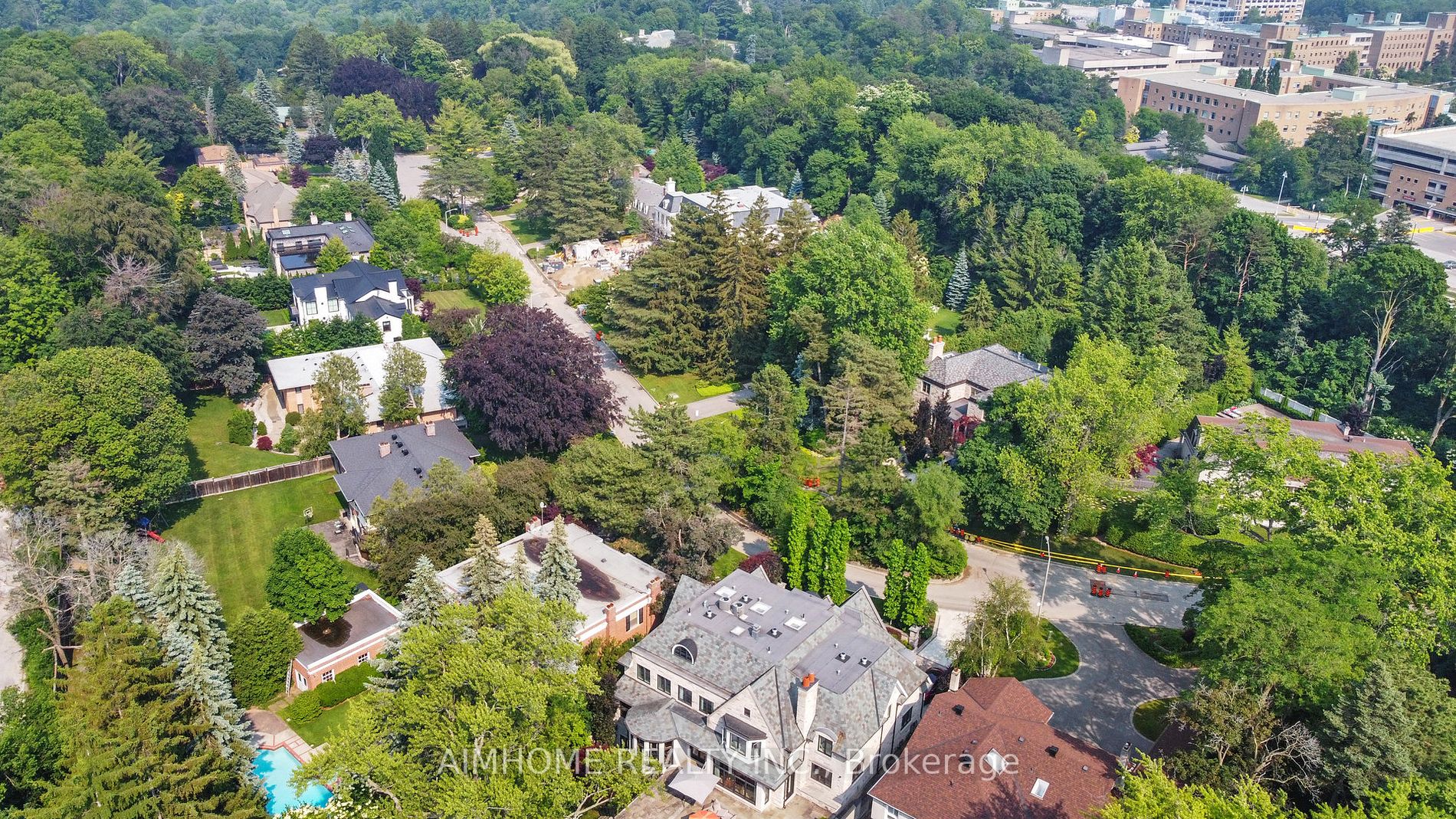 4 Valleyanna Dr
