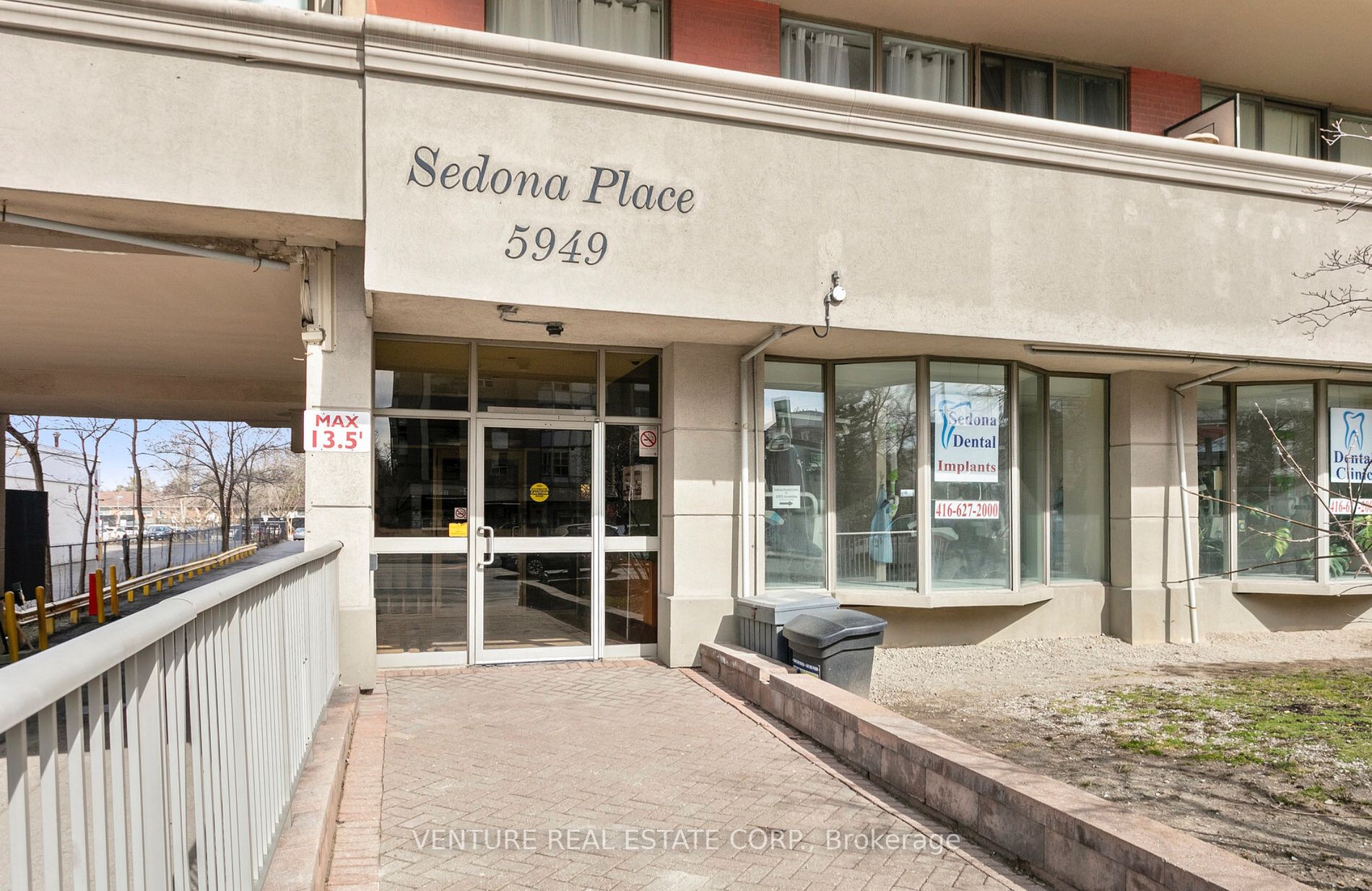 5949 Yonge Street #801