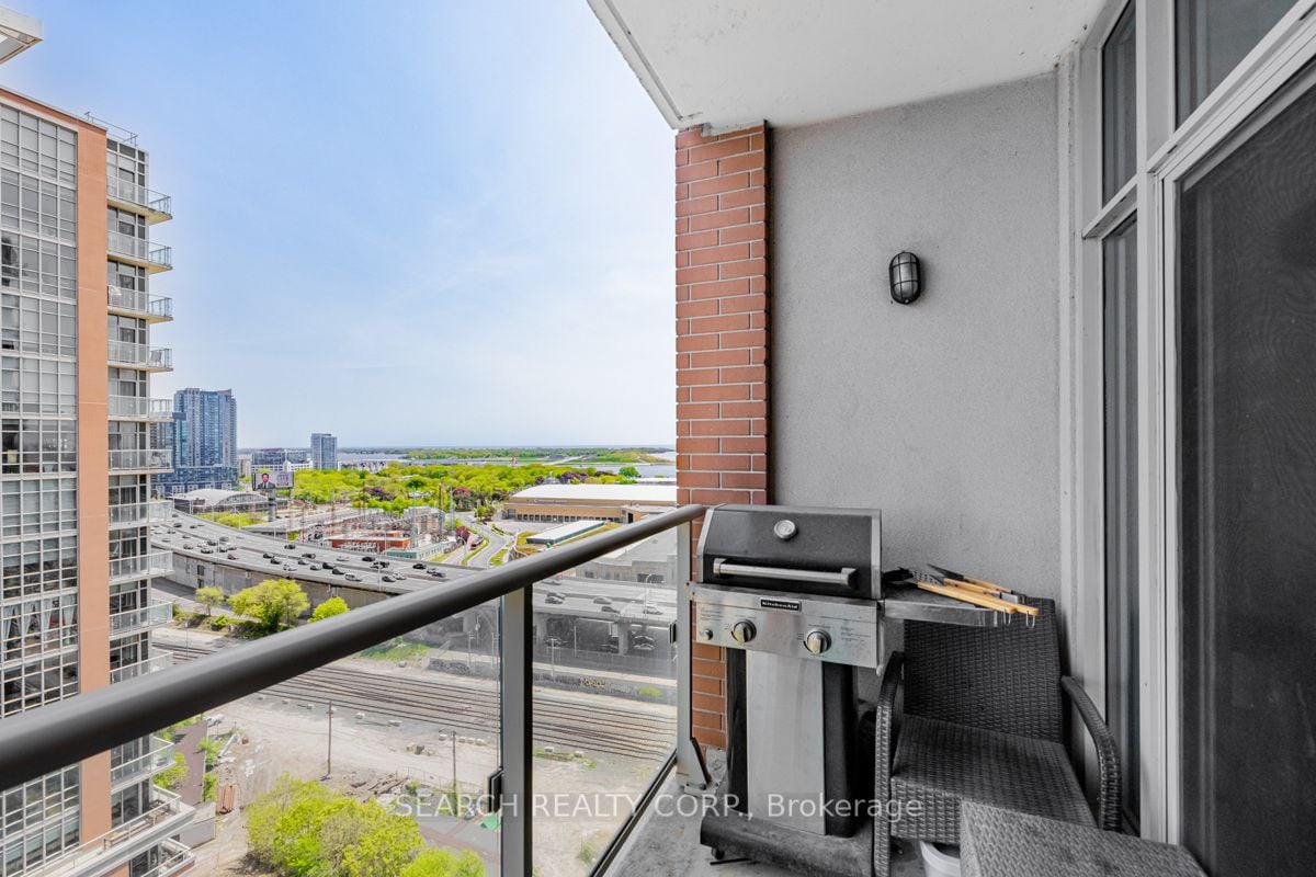75 East Liberty St, #1801