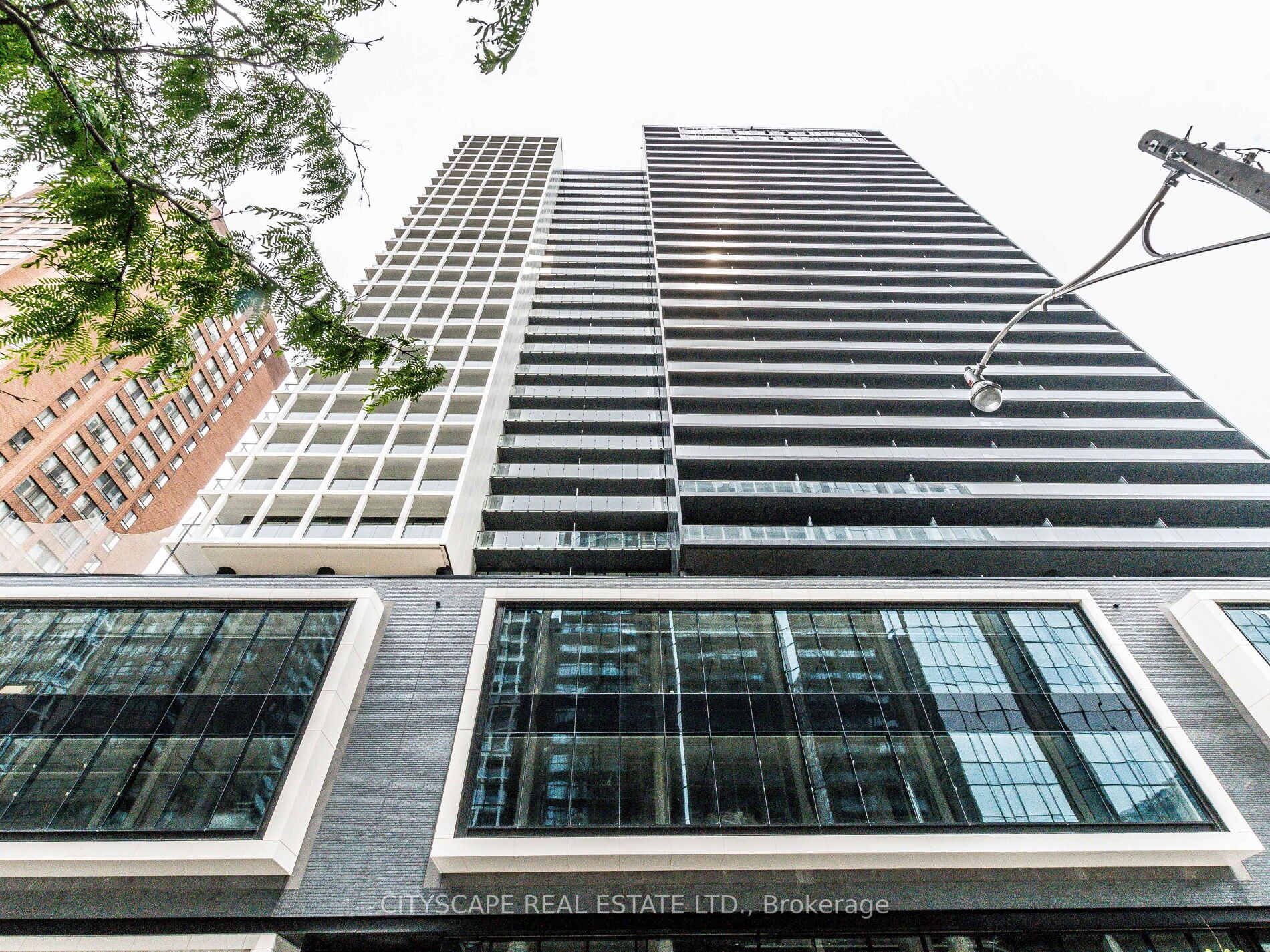 20 Edward St N, #1302