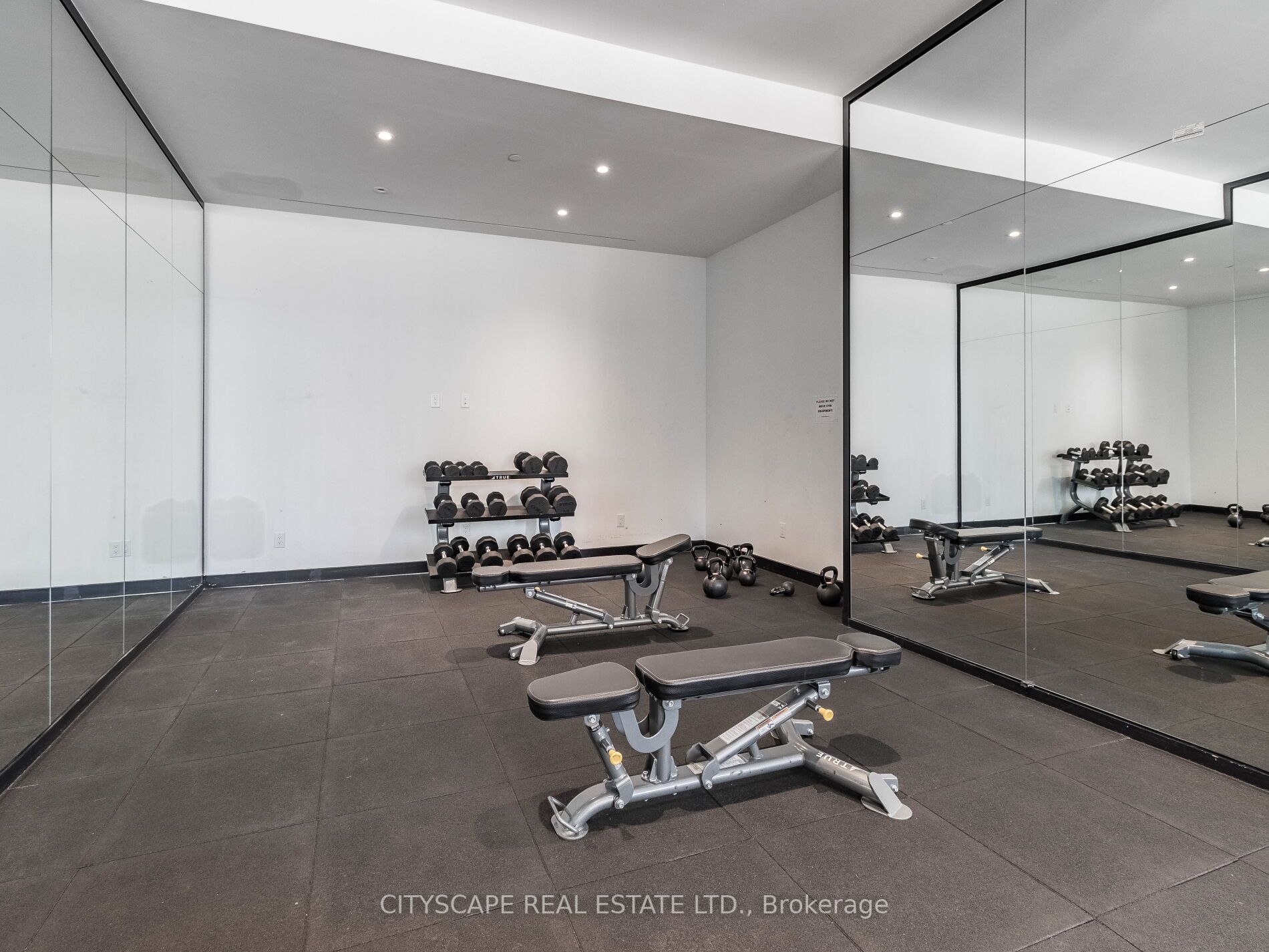 20 Edward St N, #1302