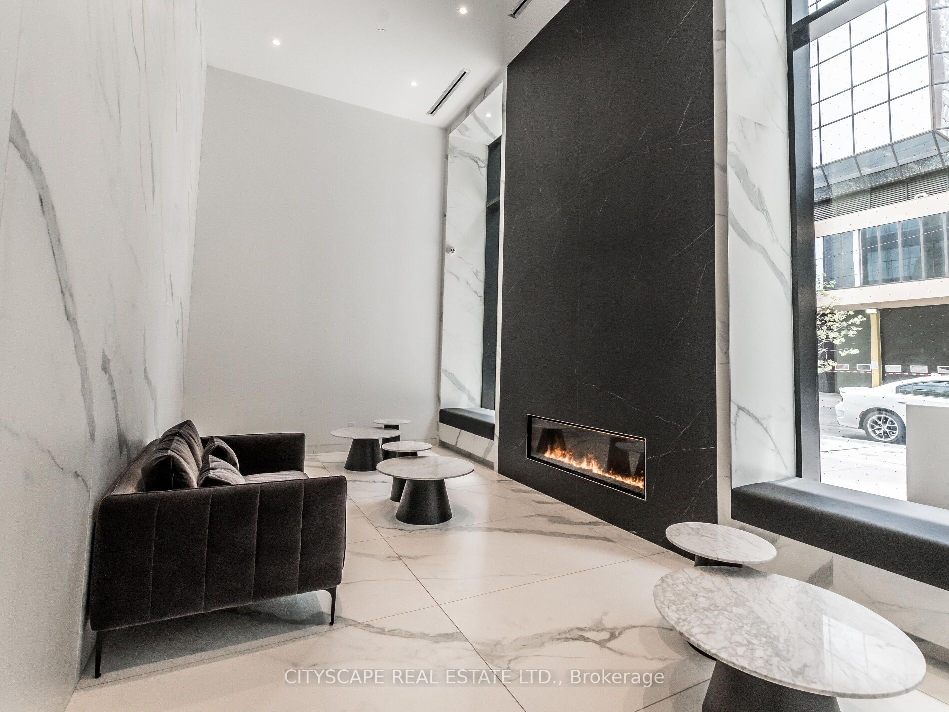20 Edward St N, #1302