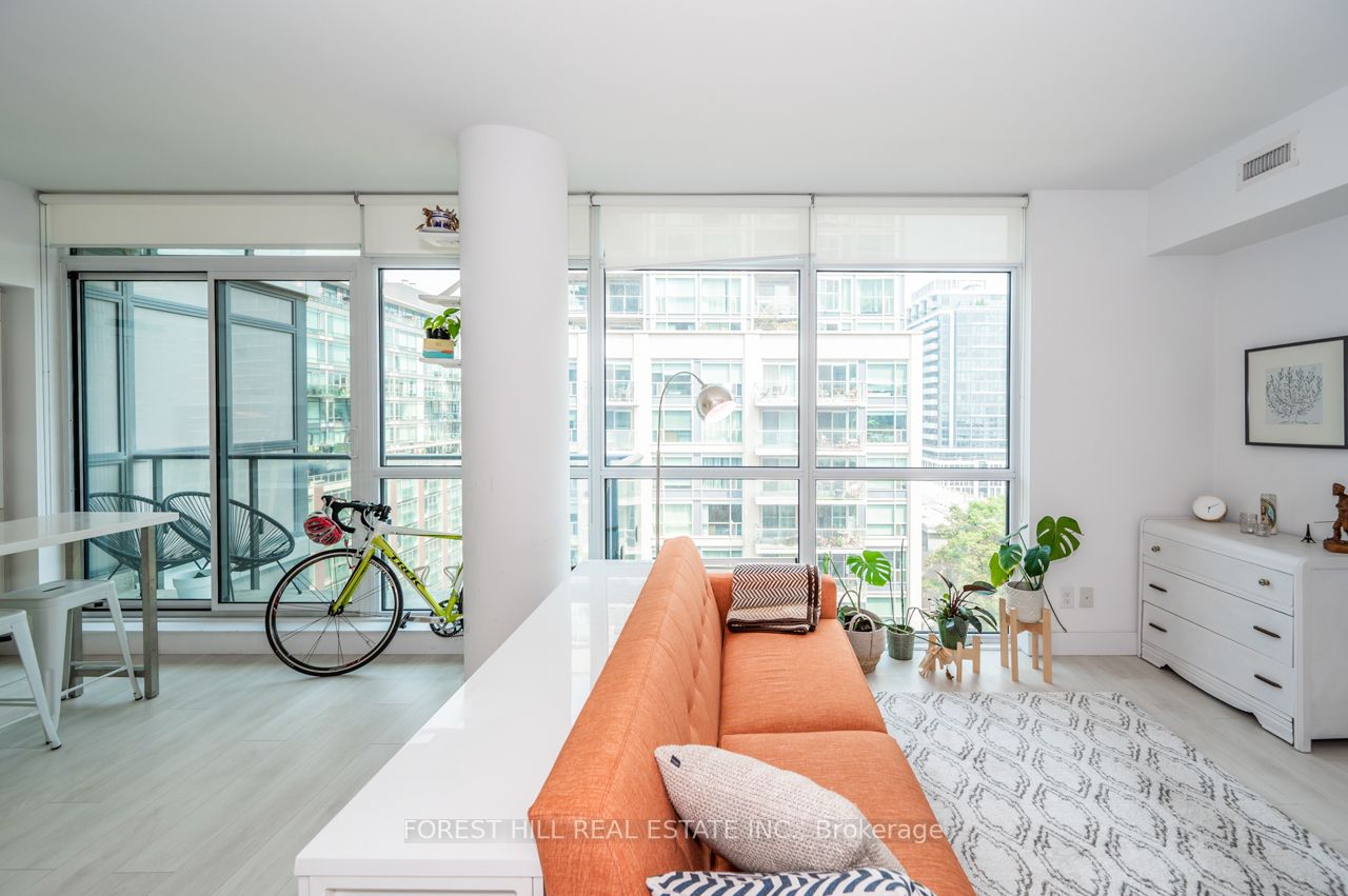 39 Sherbourne St, #1109