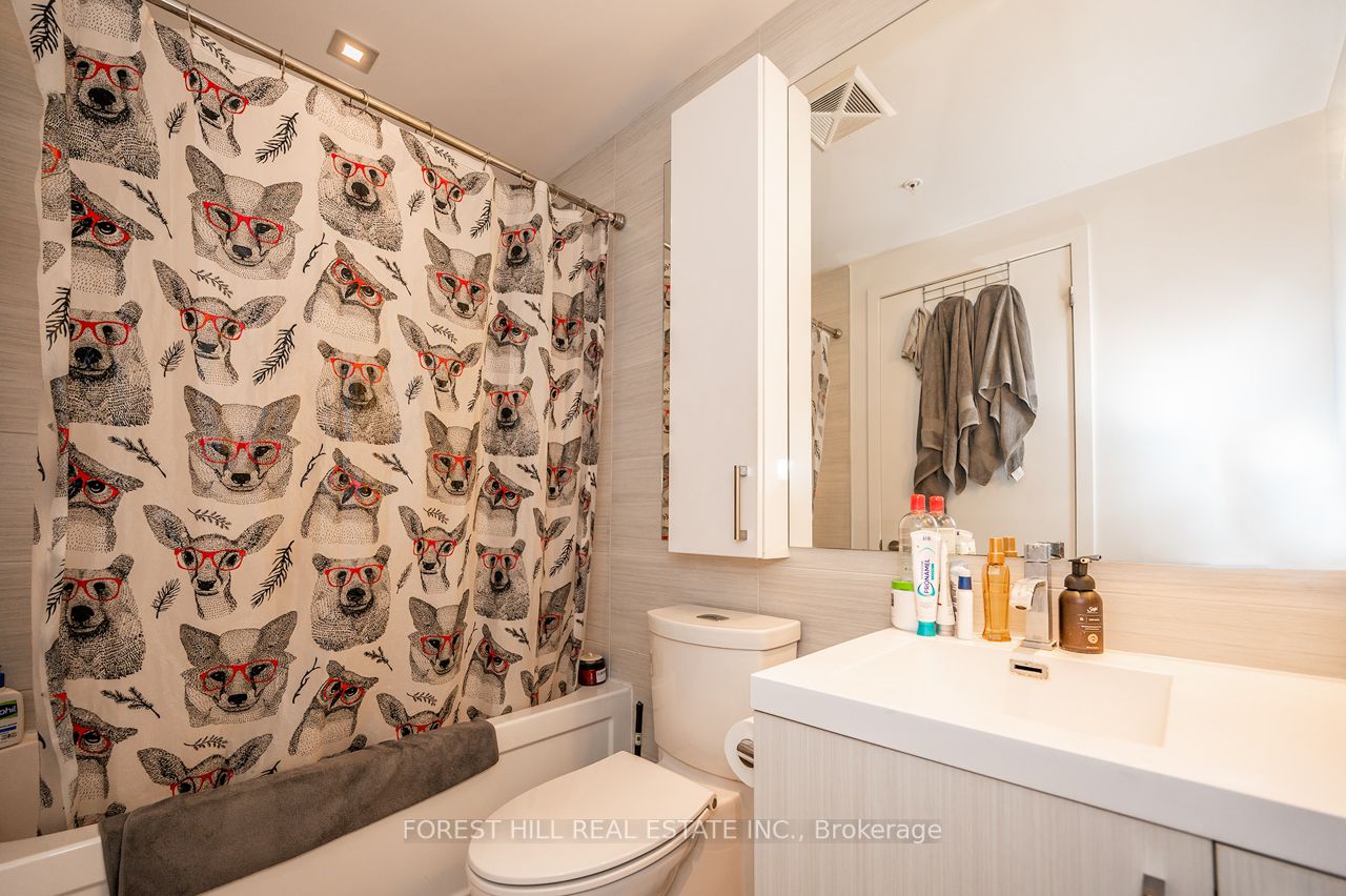 39 Sherbourne St, #1109