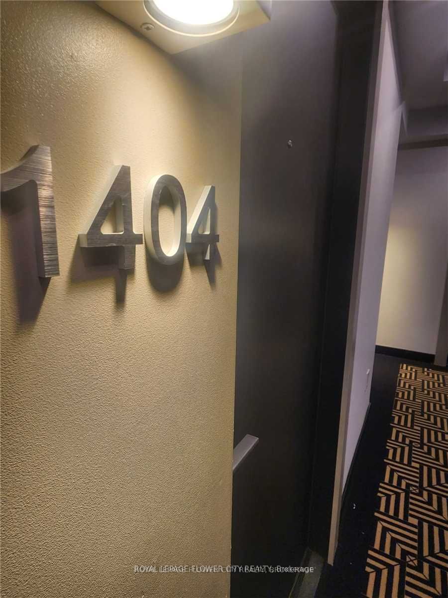 89 Mcgill St, #1404