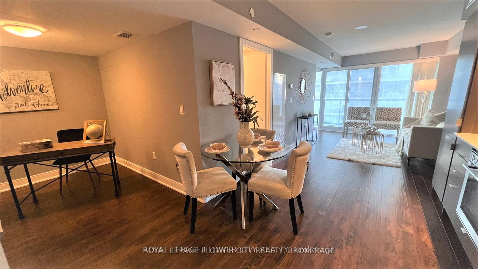 89 Mcgill St, #1404