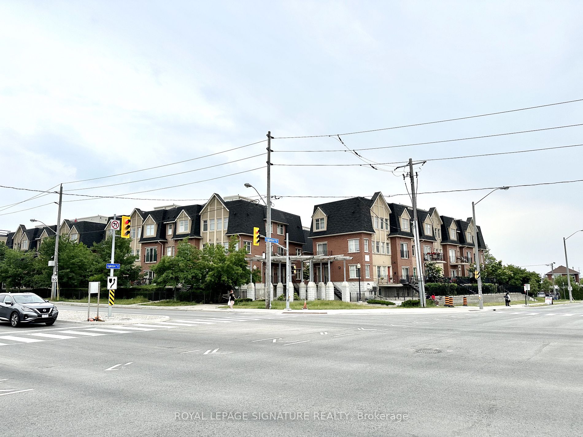 1496 Victoria Park Ave, #119