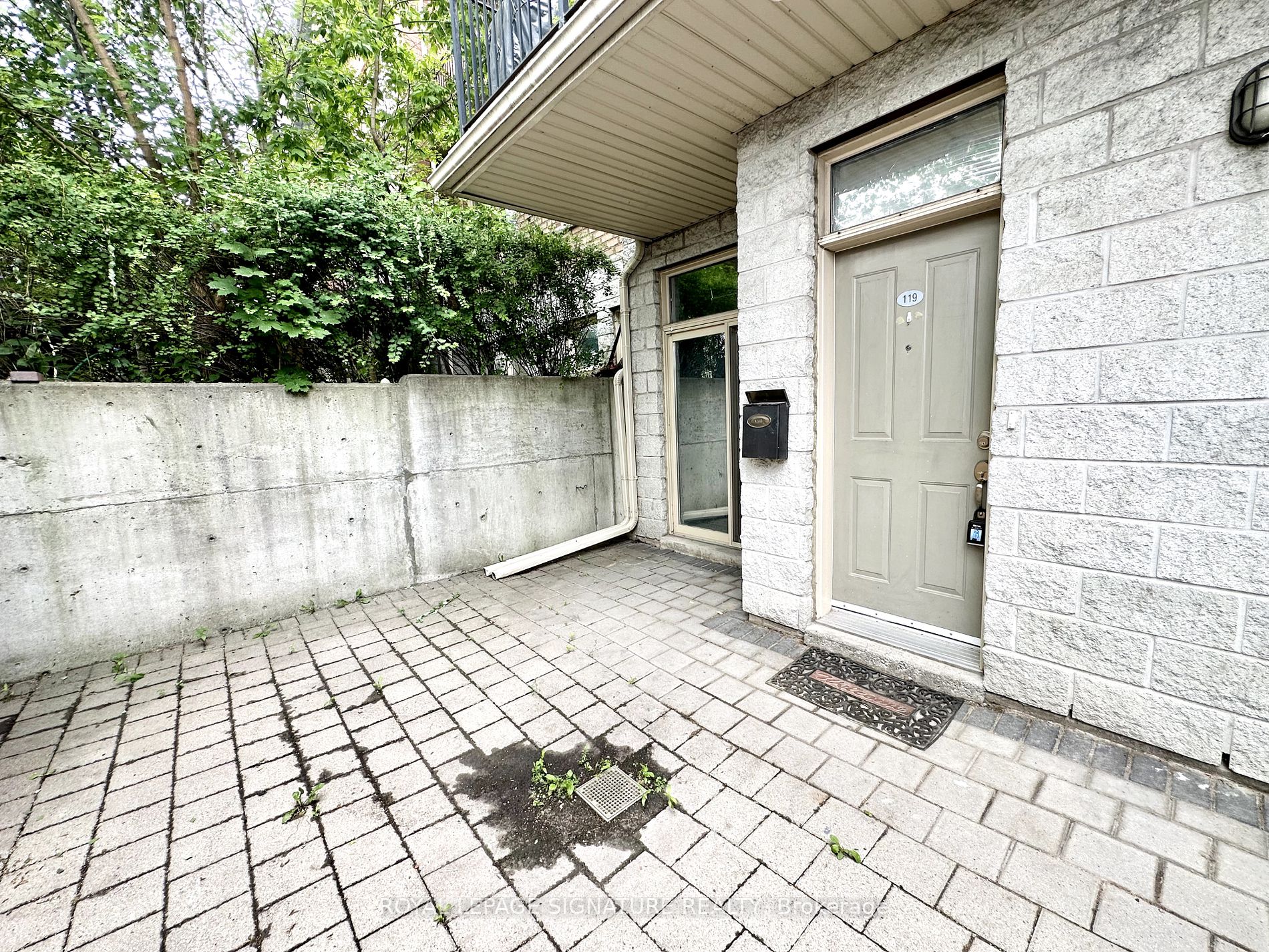 1496 Victoria Park Ave, #119