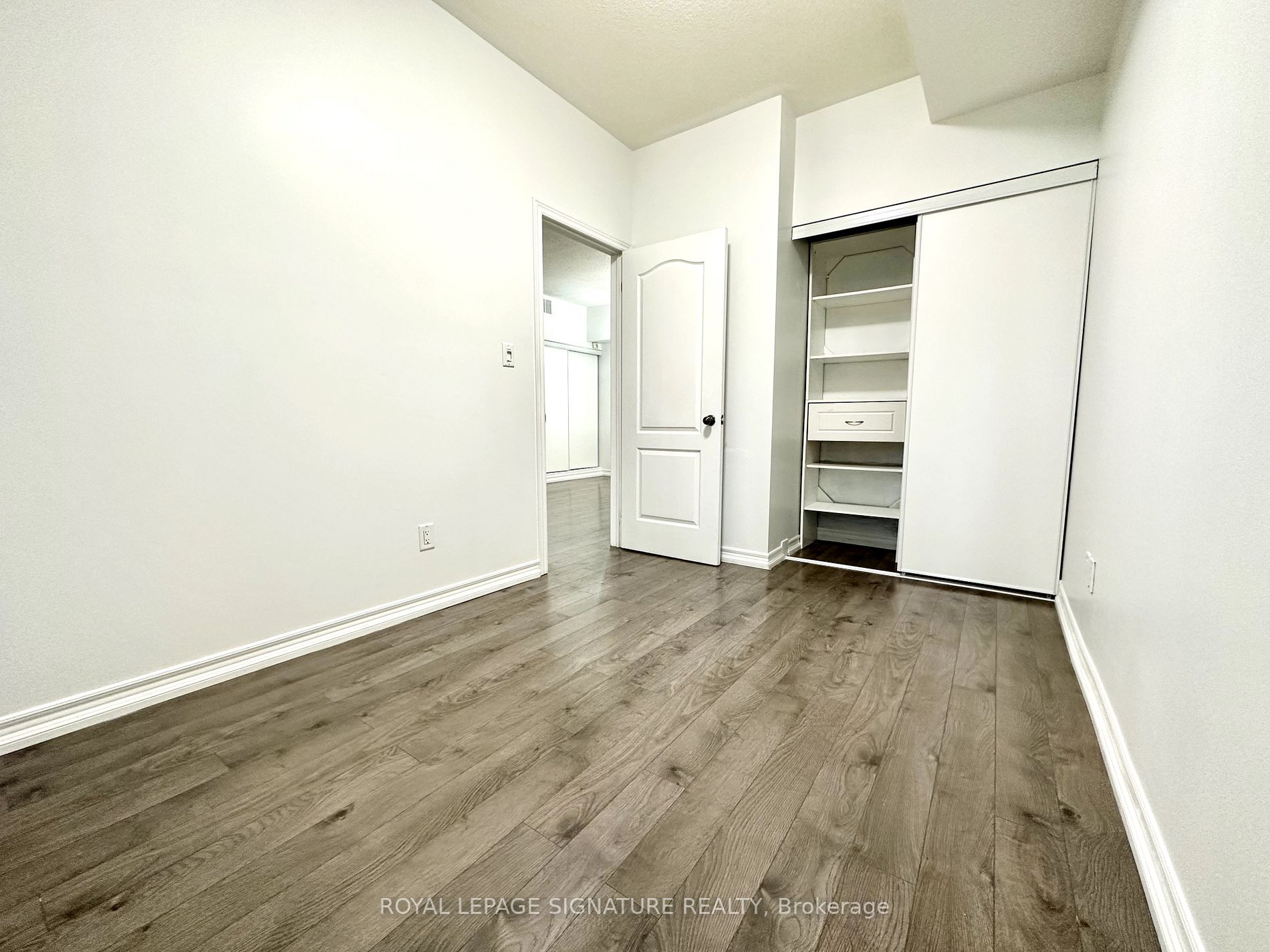 1496 Victoria Park Ave, #119