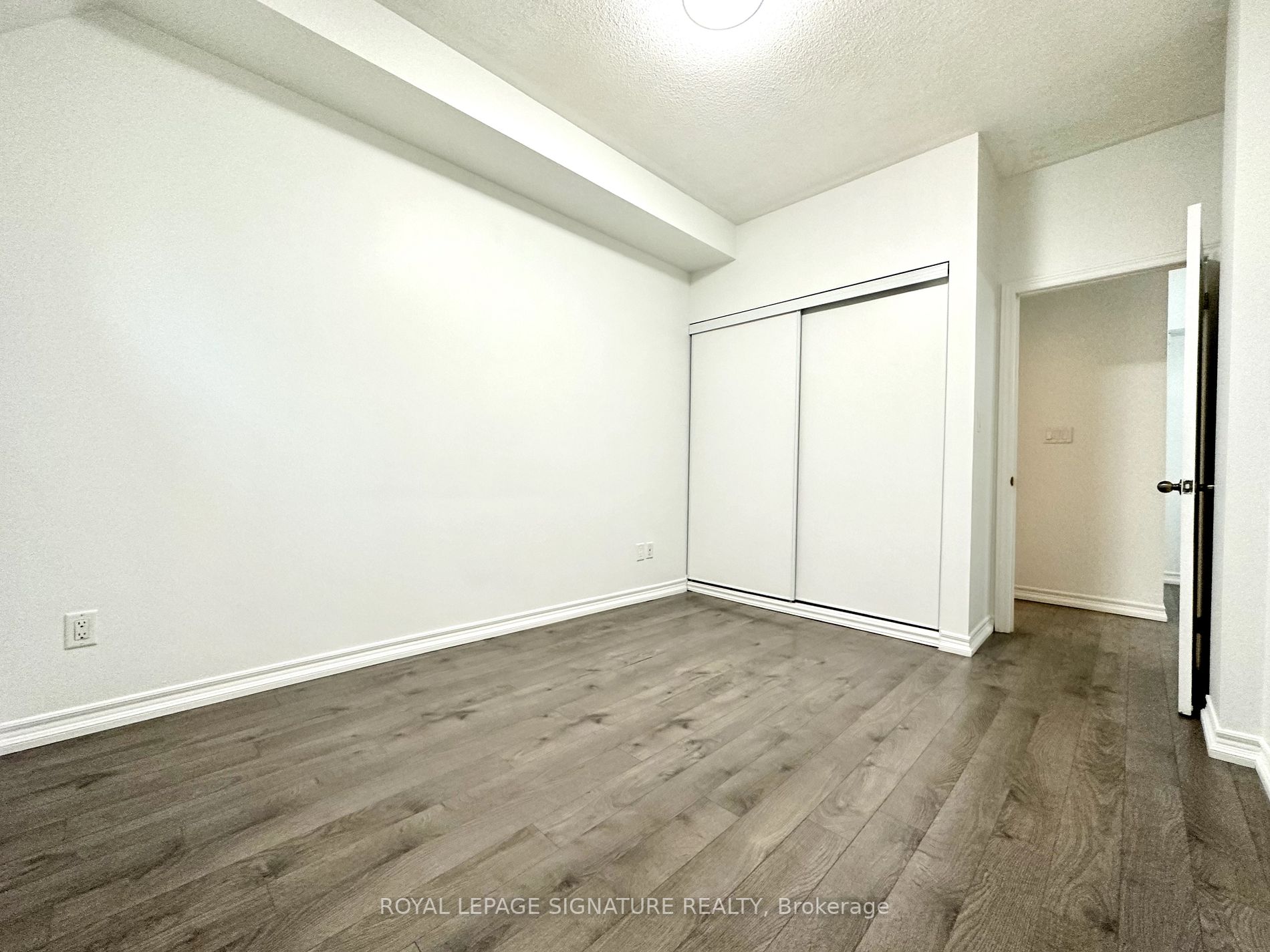 1496 Victoria Park Ave, #119