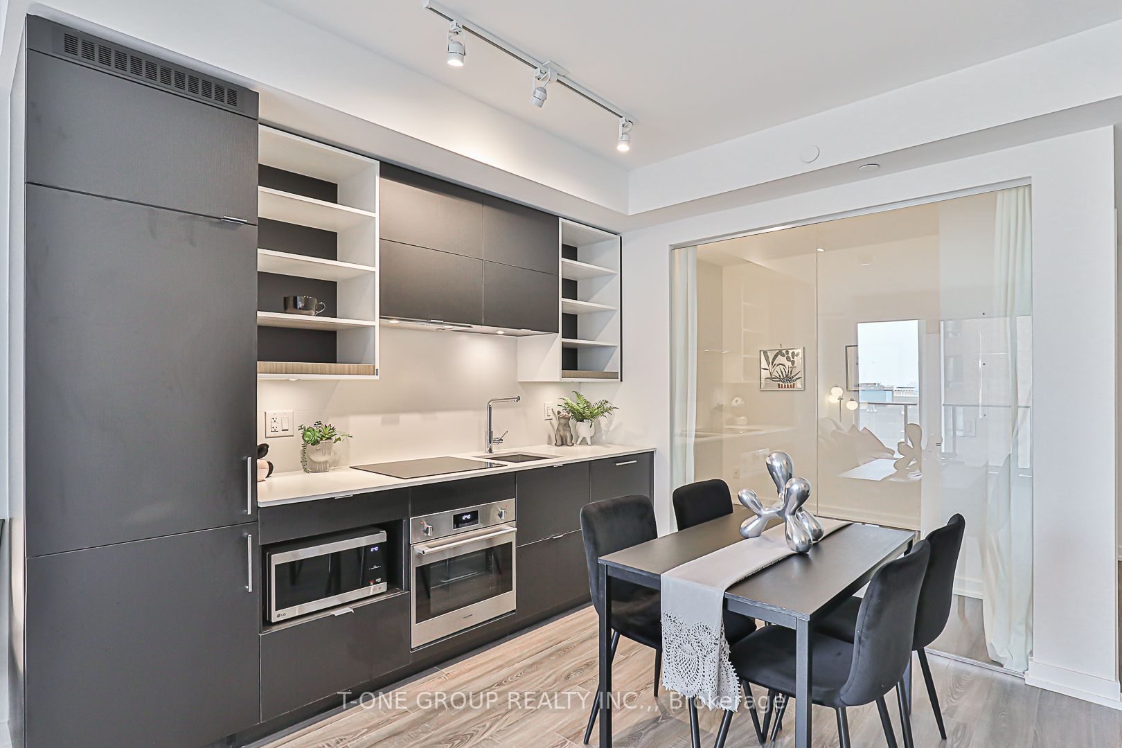 20 Edward St, #1712