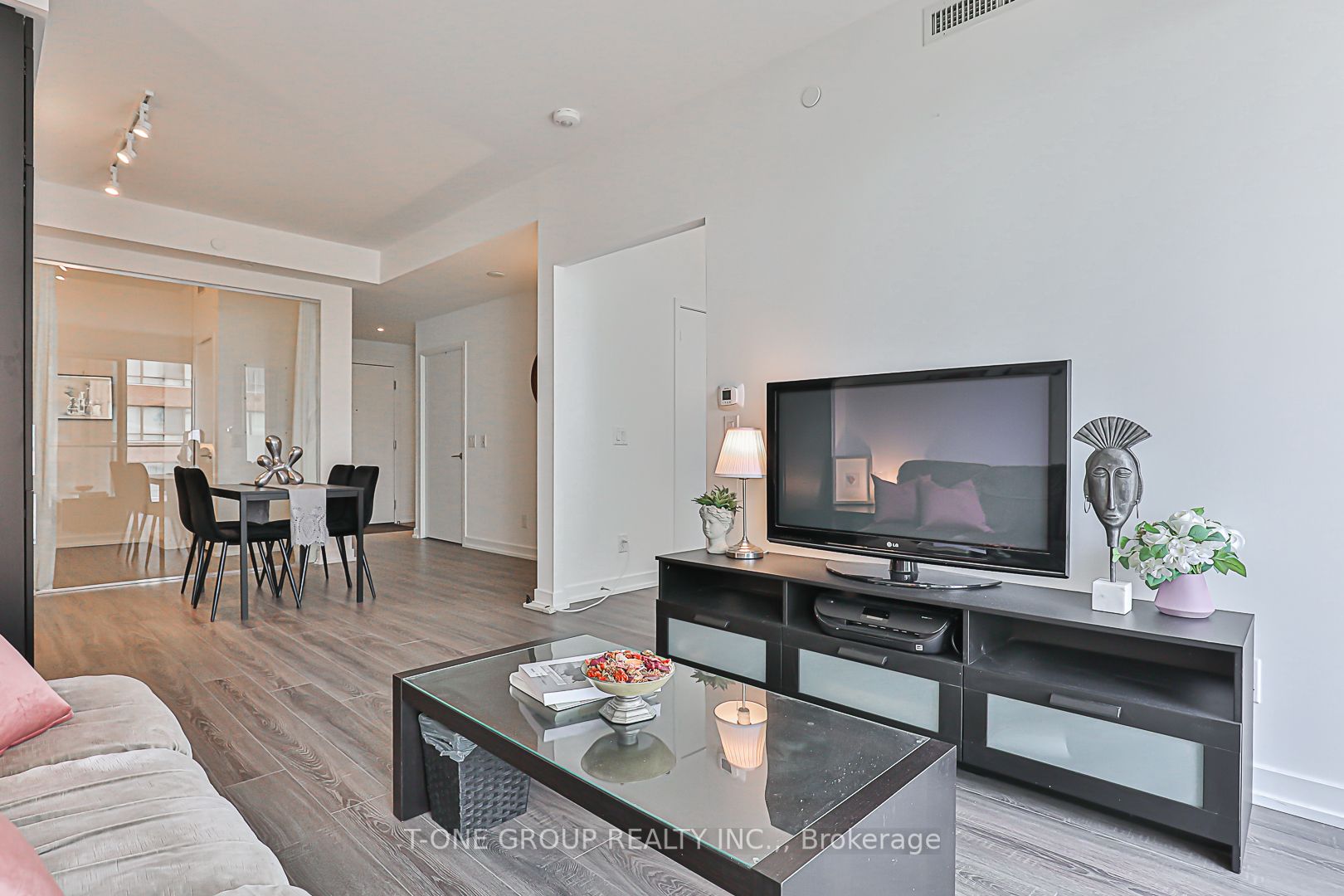20 Edward St, #1712