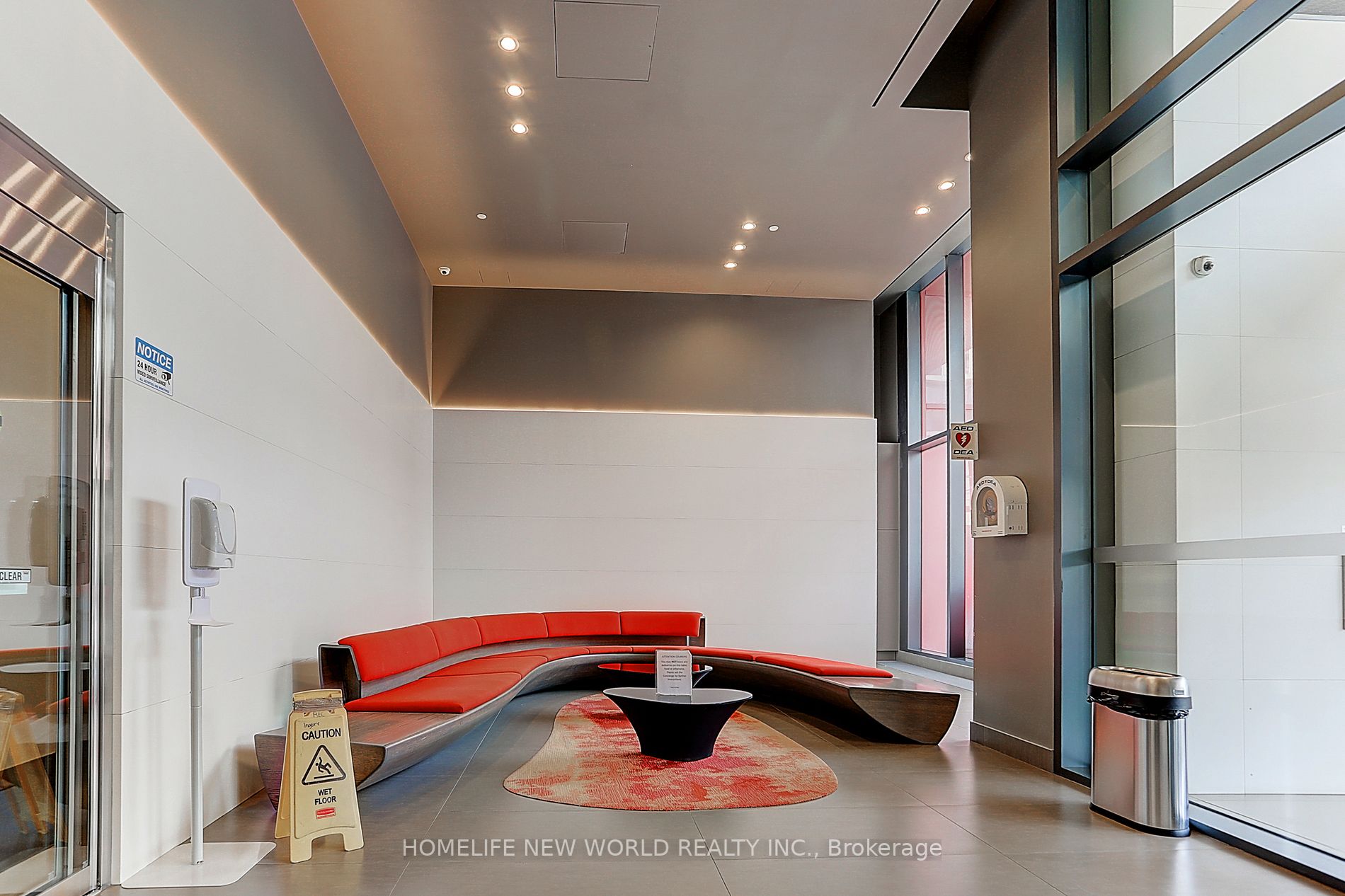 159 Dundas St E, #607
