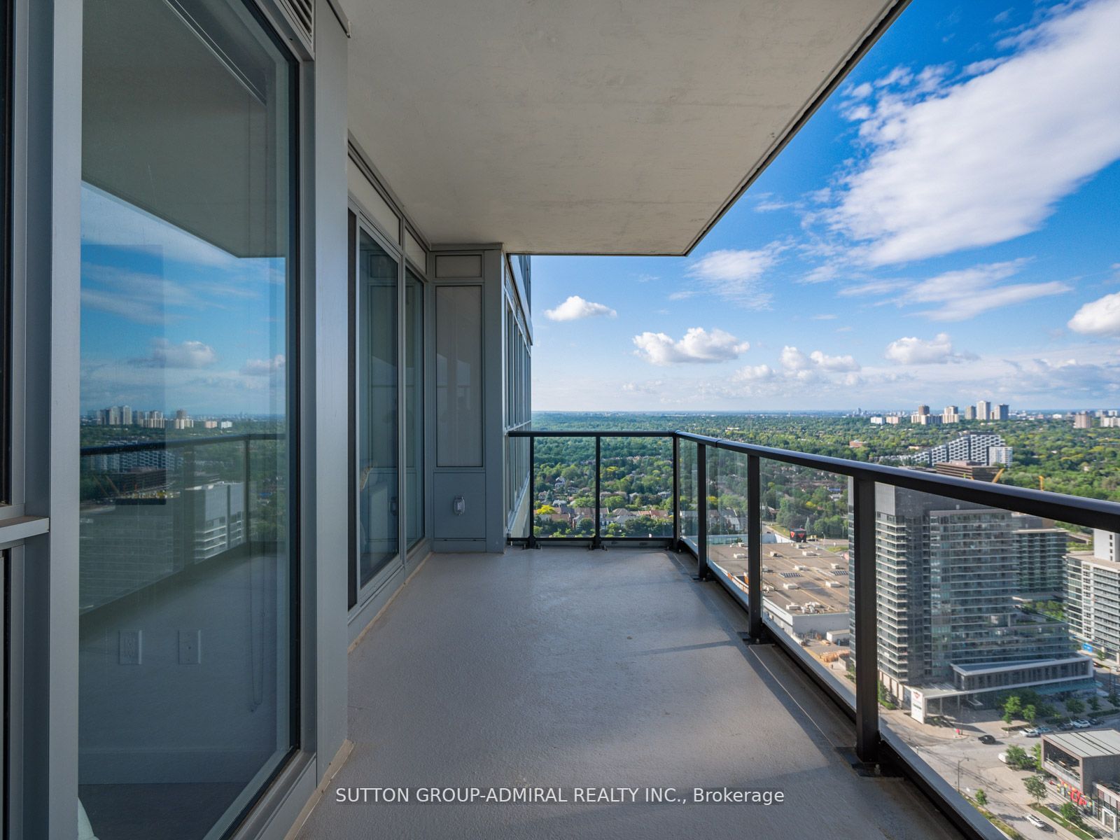 85 Mcmahon Drive, #3509