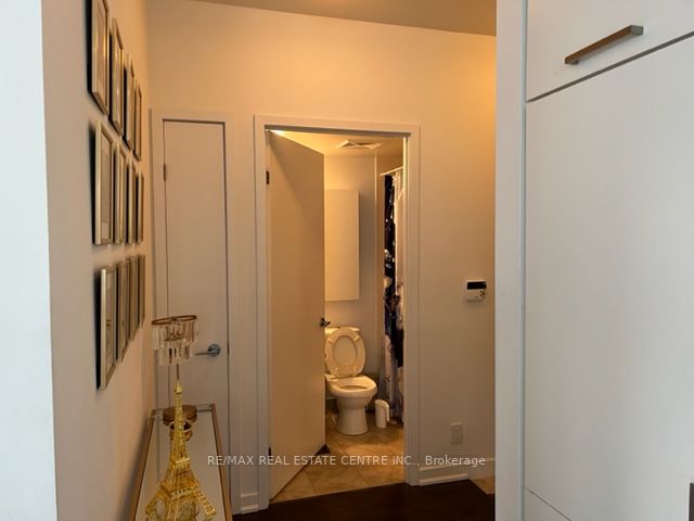 12 York St, #302