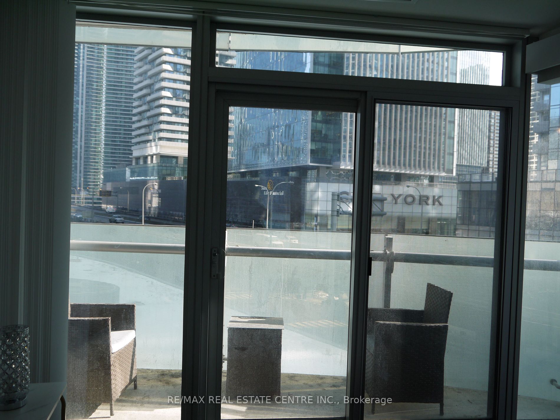 12 York St, #302