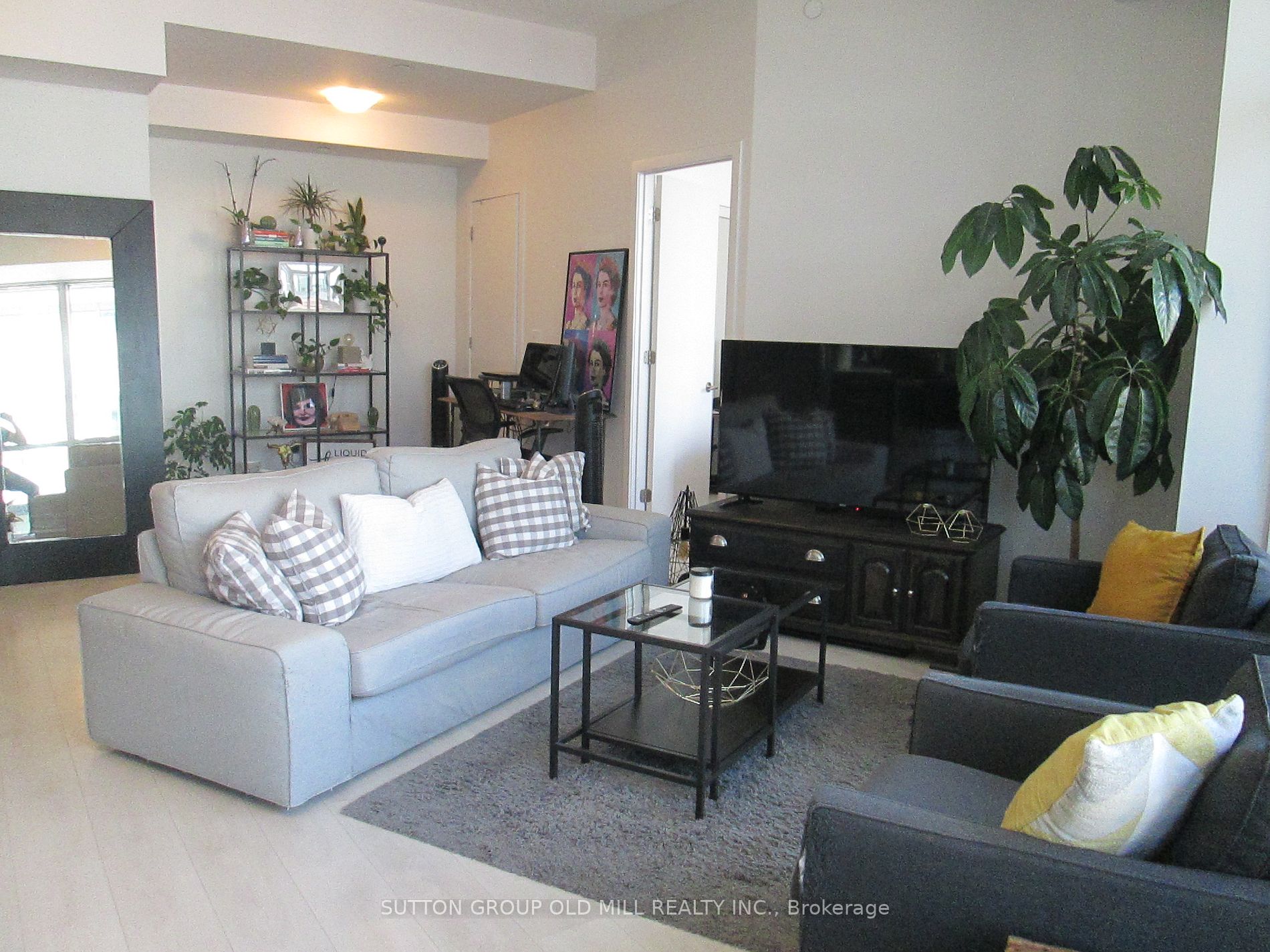 Listing C6209536 - Large Photo # 2