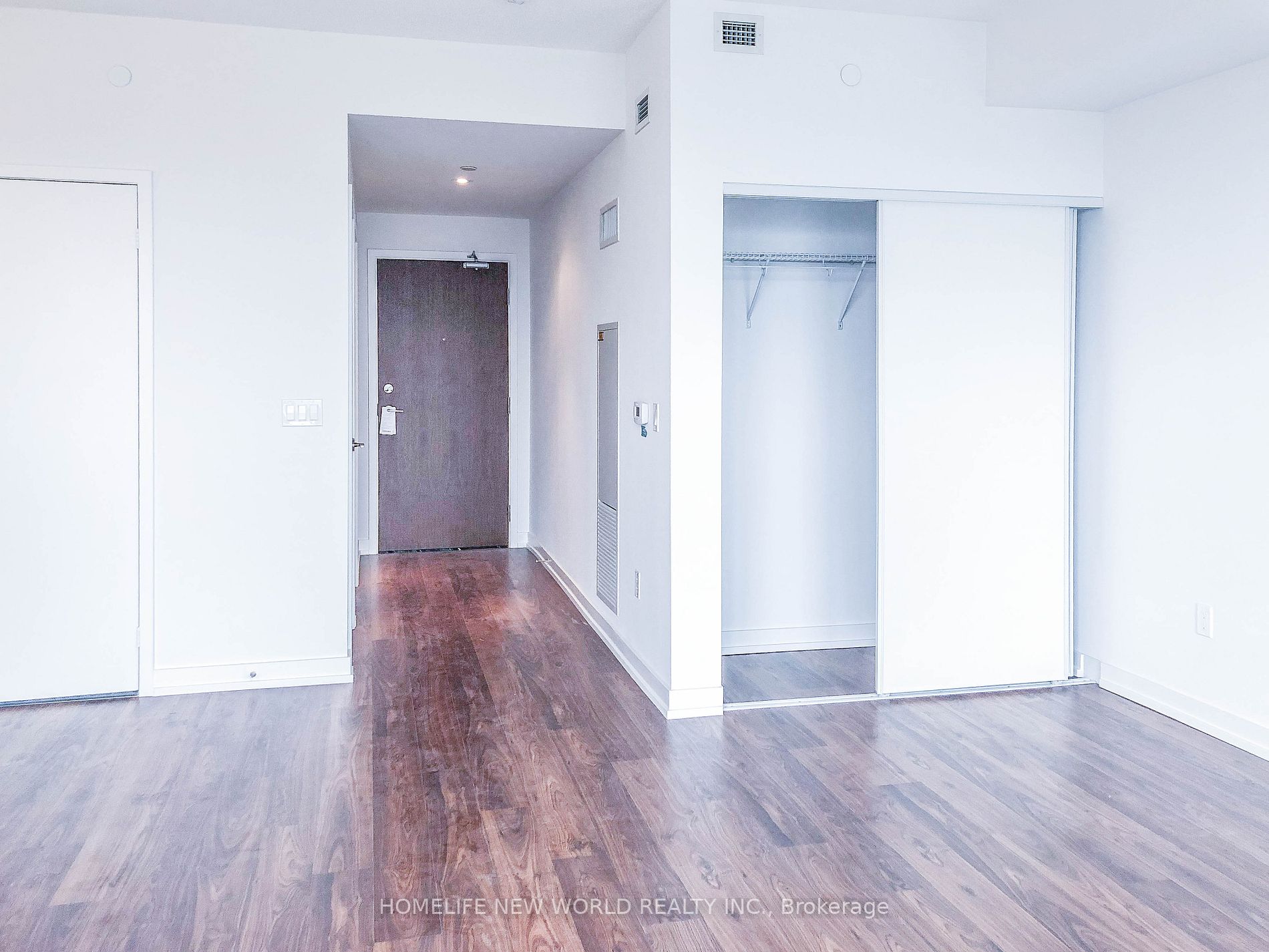 117 McMahon Drive, #2901