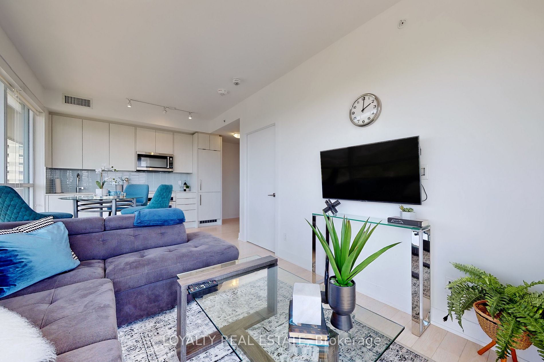 181 Bedford Rd, #1502