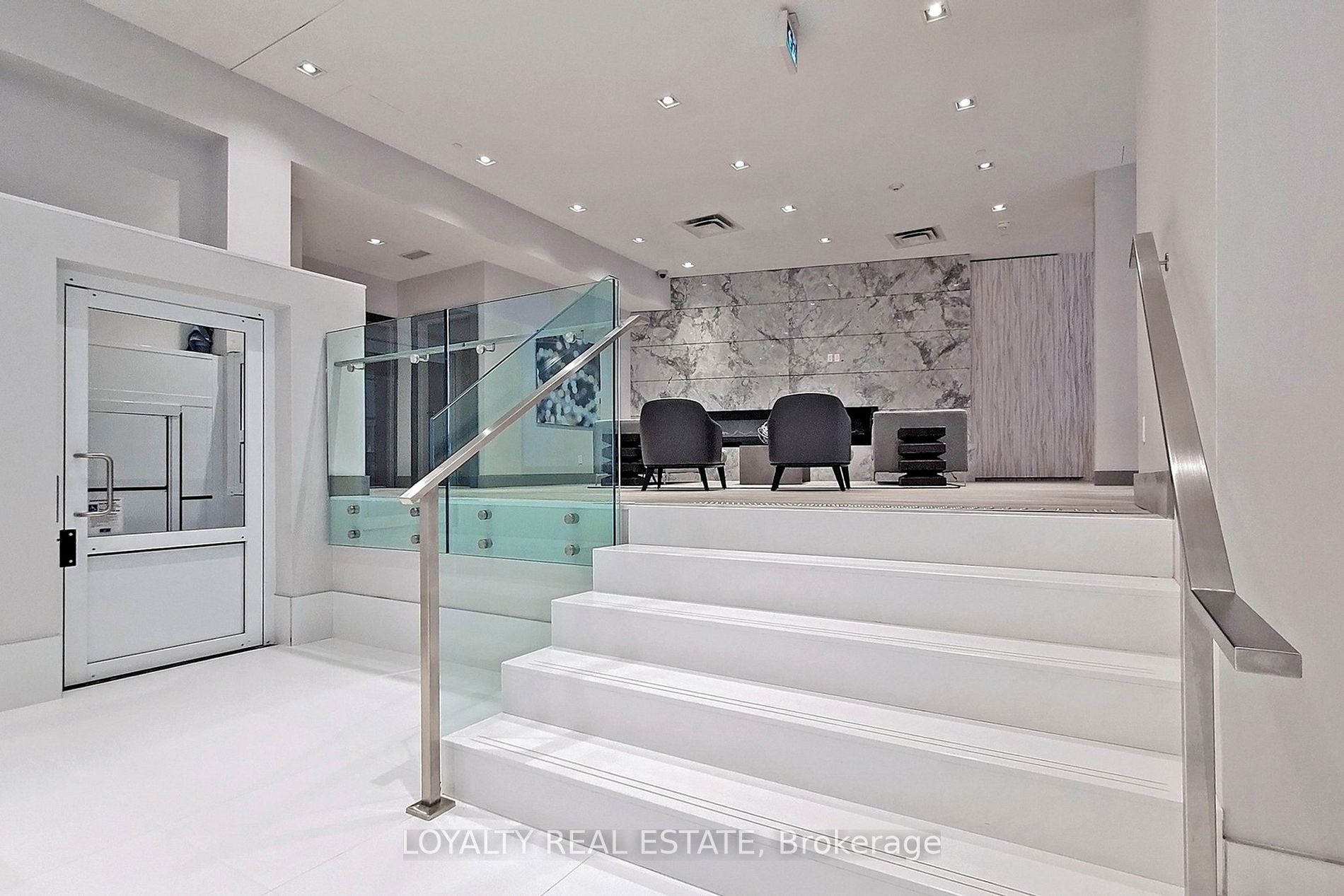 181 Bedford Rd, #1502