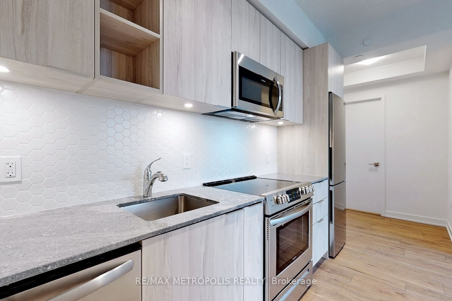 30 Ordnance St, #907