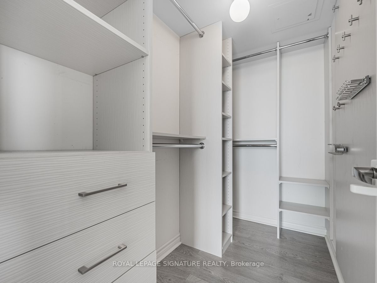 19 Grand Trunk Cres, #Ph11