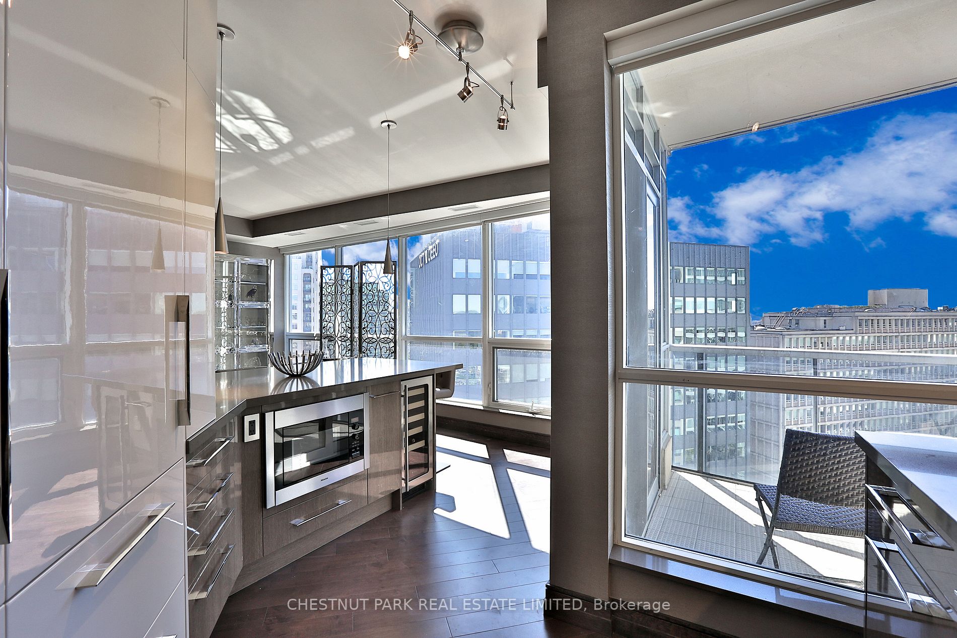 10 Bellair St, #1404
