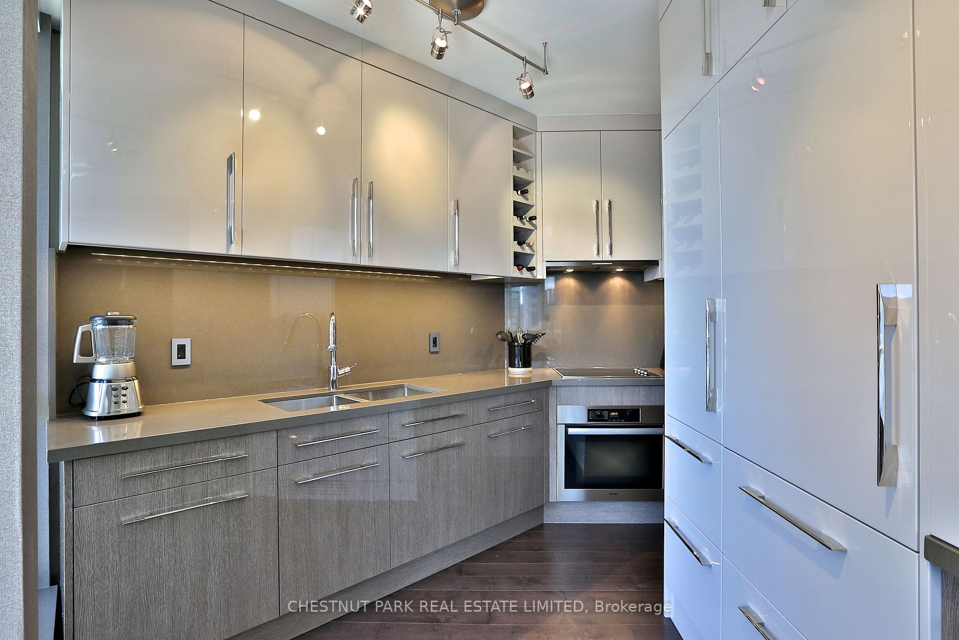 10 Bellair St, #1404