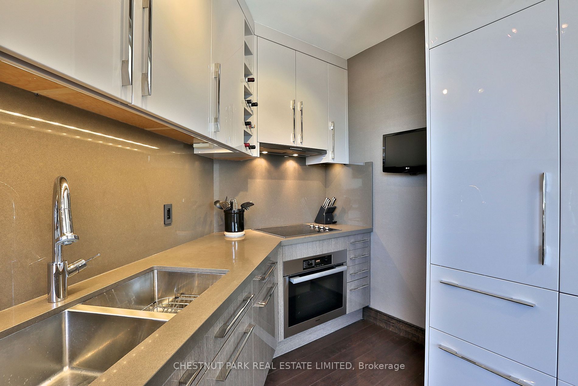 10 Bellair St, #1404